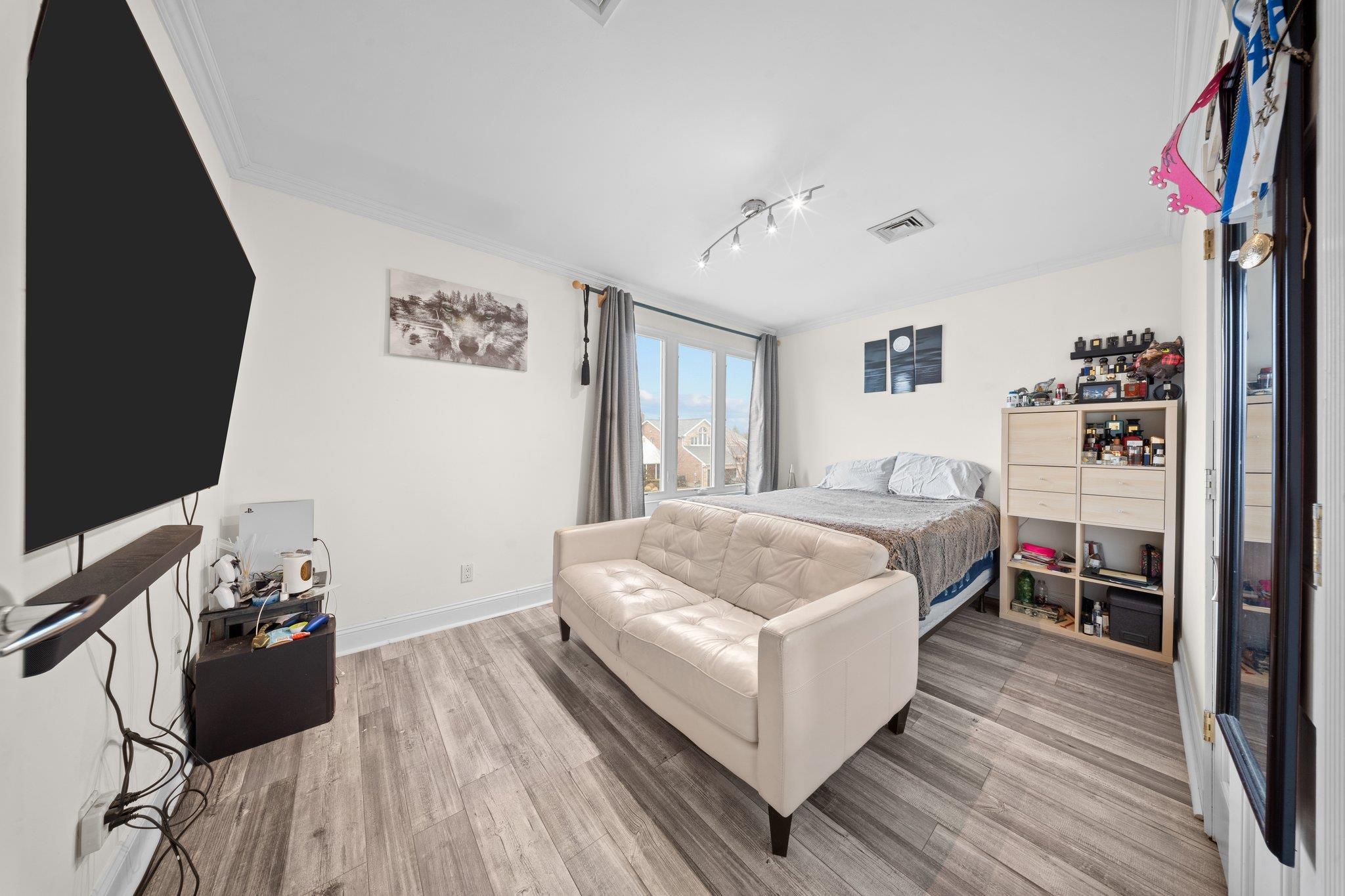 Single Family 211th  Queens, NY 11427, MLS-837854-18