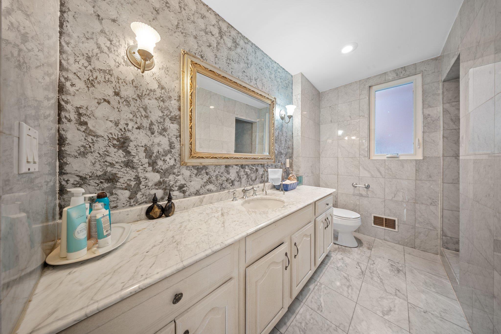 Single Family 211th  Queens, NY 11427, MLS-837854-8