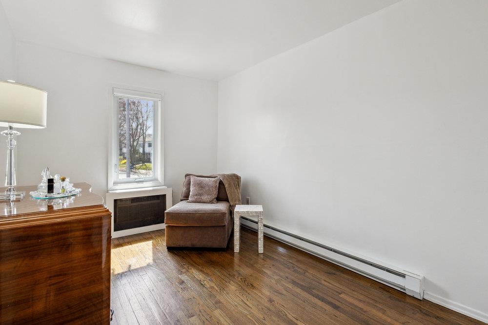 Single Family Waters Edge Drive  Queens, NY 11360, MLS-837872-25