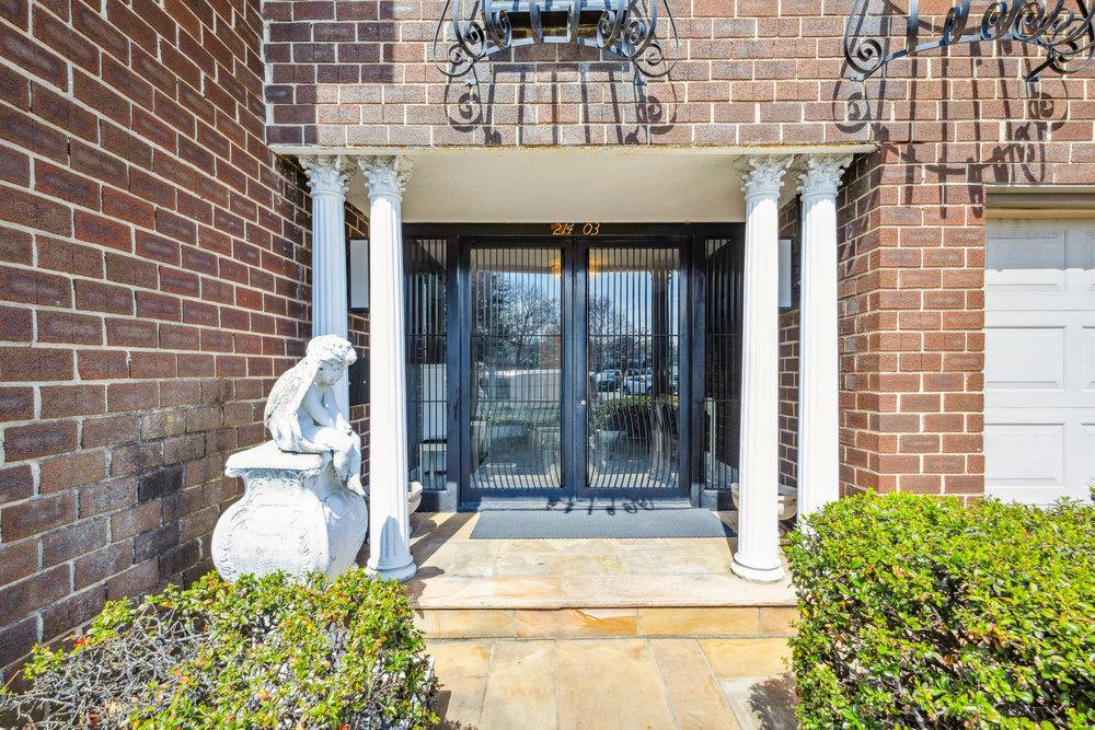 Single Family Waters Edge Drive  Queens, NY 11360, MLS-837872-3