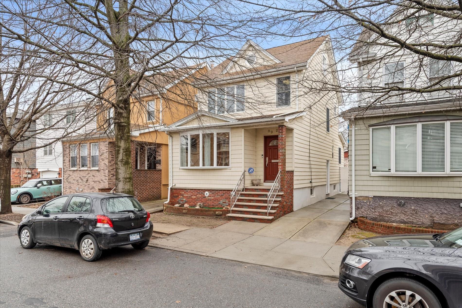 Single Family Aubrey  Queens, NY 11385, MLS-837919-4