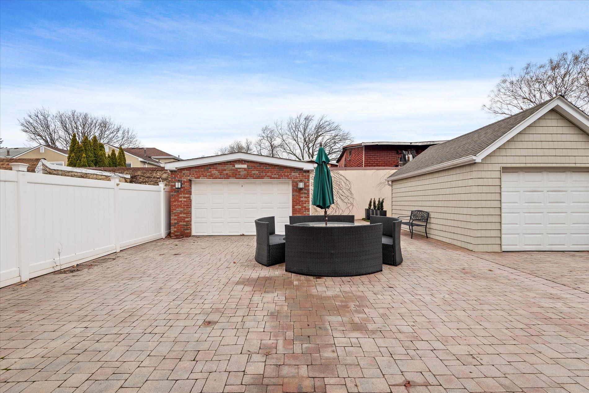 Single Family Aubrey  Queens, NY 11385, MLS-837919-7