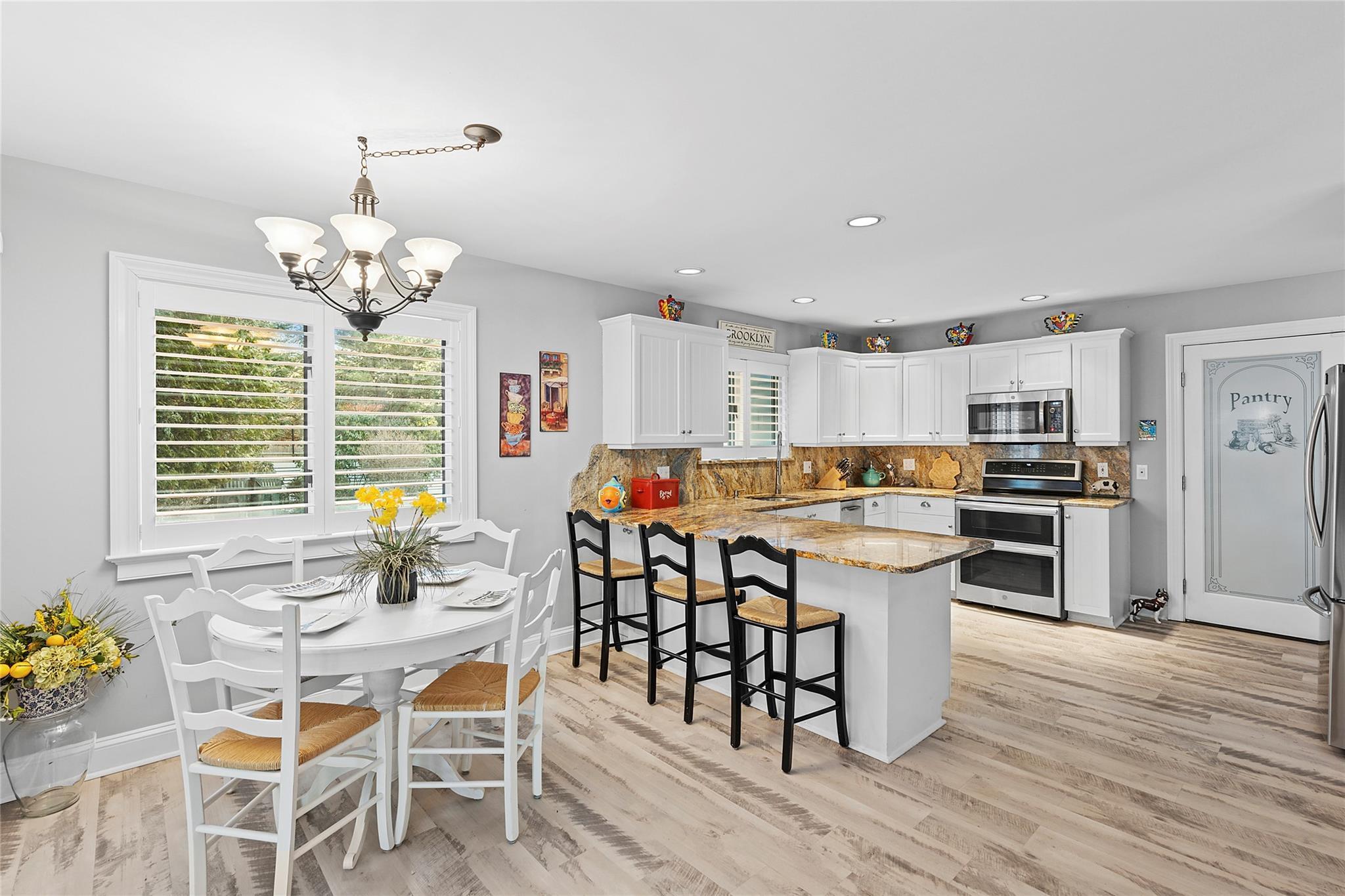 Single Family Country  Suffolk County, NY 11977, MLS-837927-11