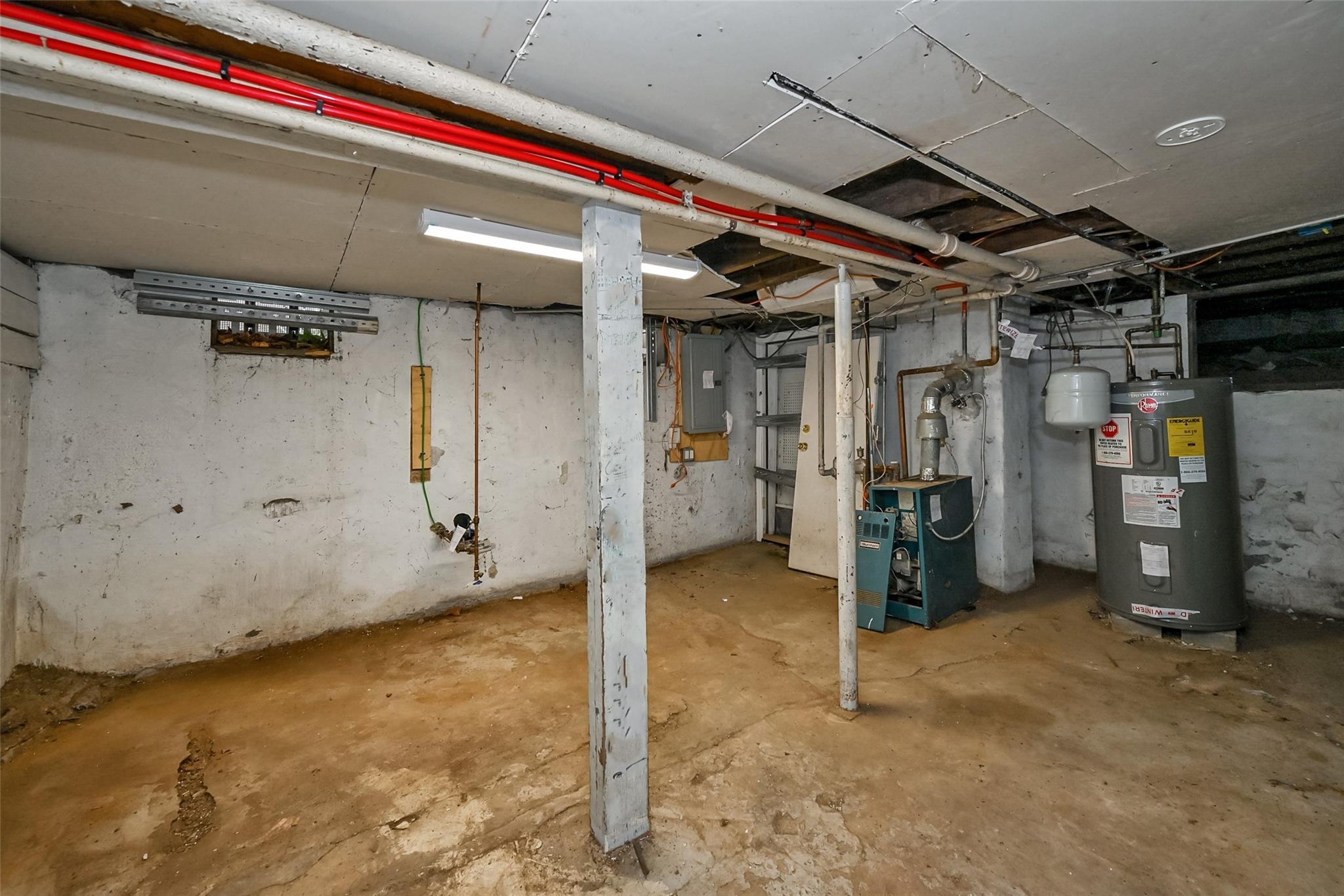 Single Family Park  Nassau County, NY 11575, MLS-837929-16