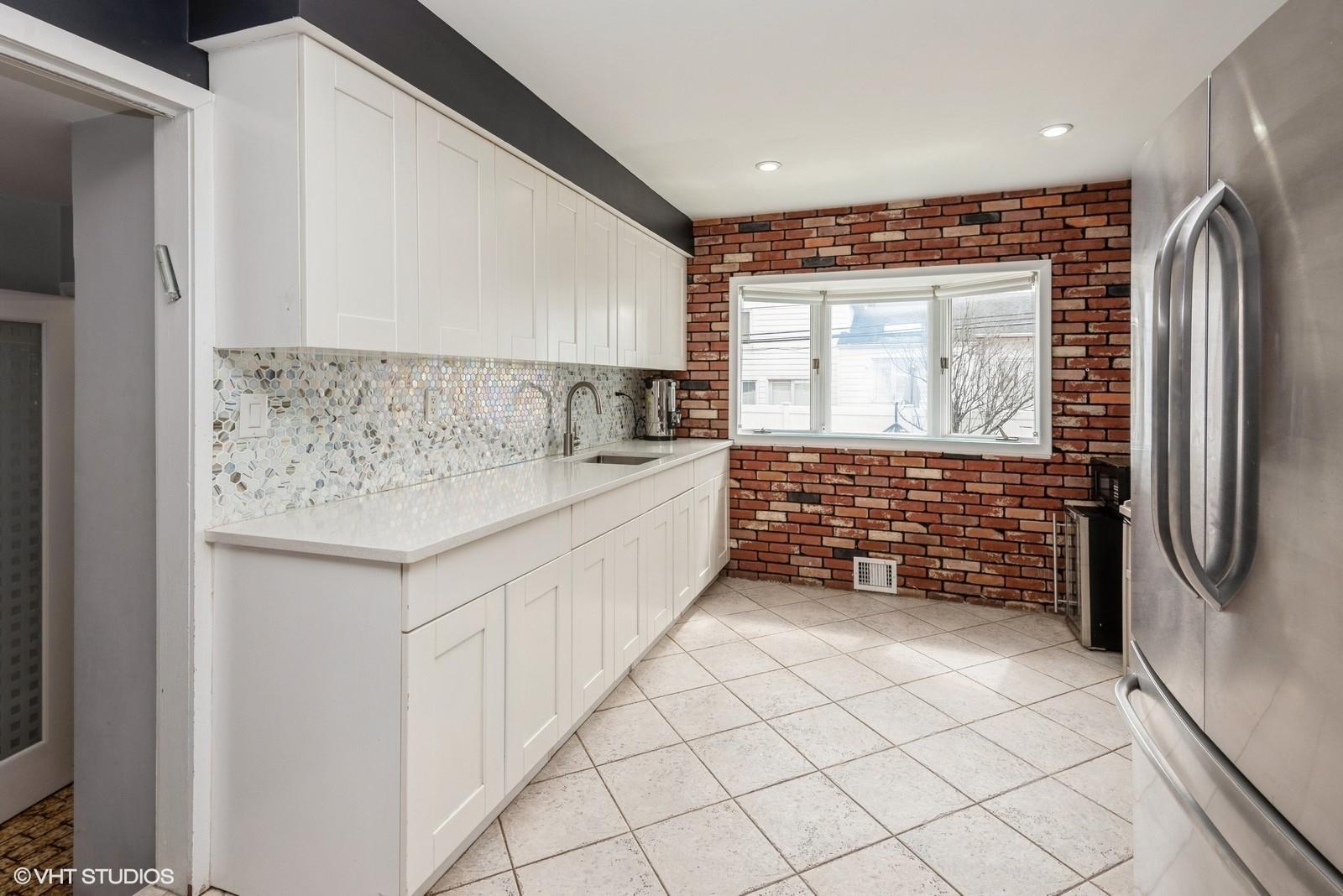 Single Family Wilson  Nassau County, NY 11581, MLS-837955-8