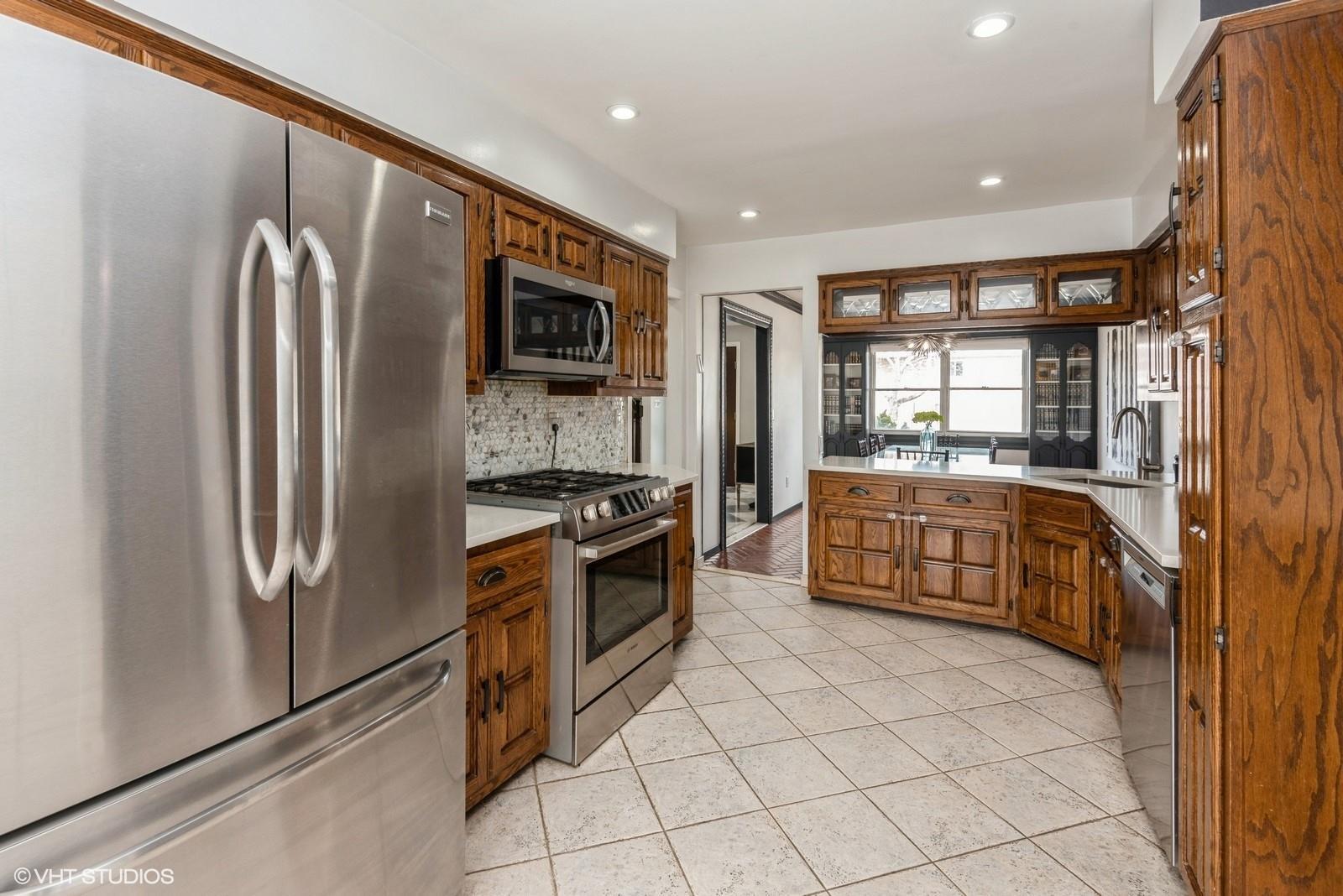 Single Family Wilson  Nassau County, NY 11581, MLS-837955-9