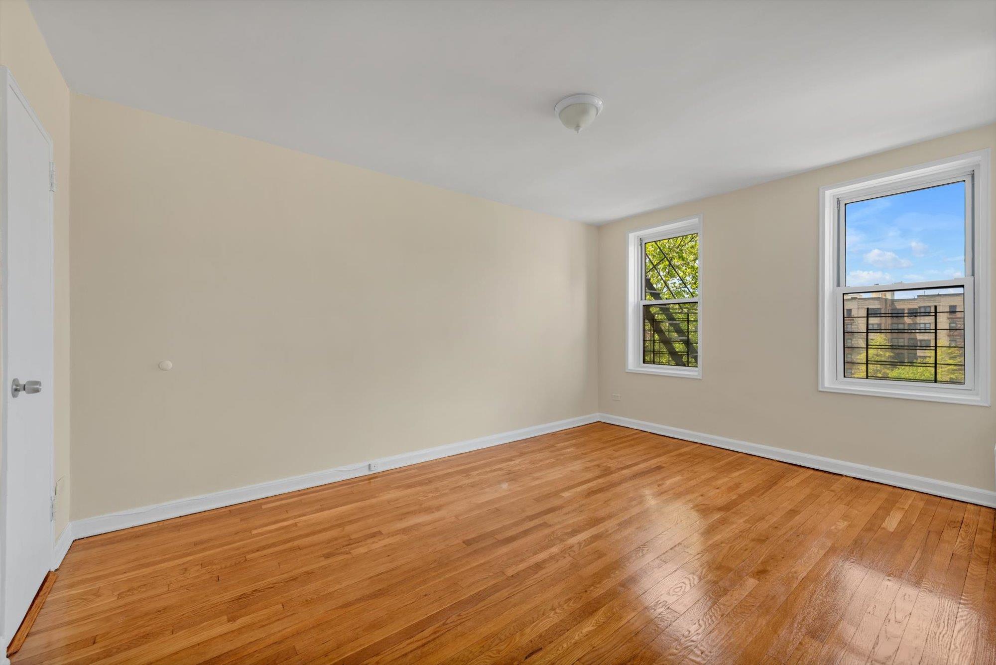 Coop Holland  Bronx, NY 10462, MLS-837989-9
