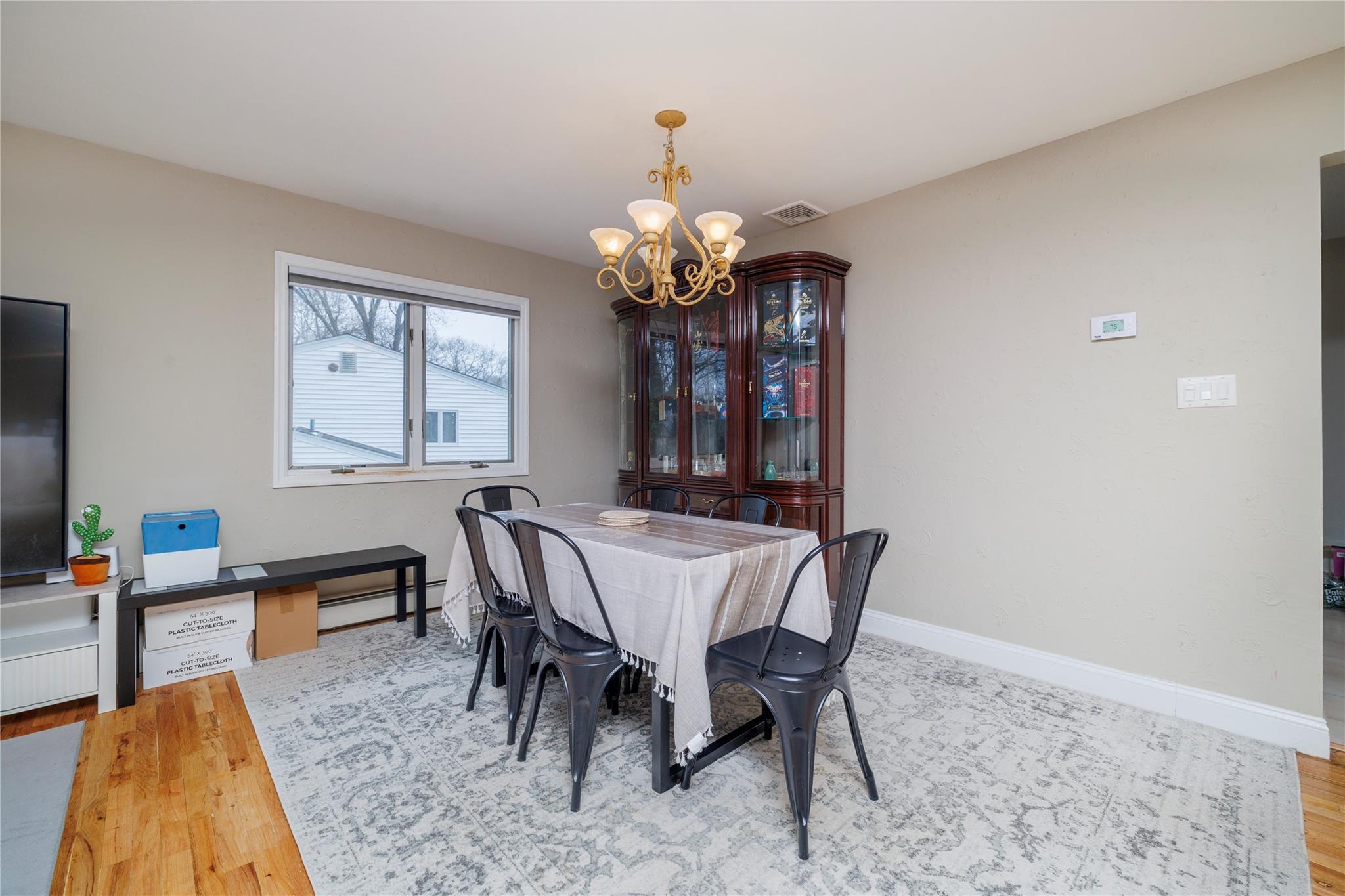 Single Family Bowman  Suffolk County, NY 11754, MLS-838004-6