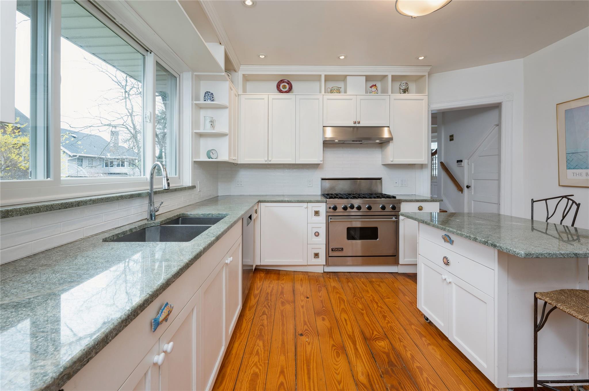 Single Family Hillcrest  Westchester County, NY 10705, MLS-838031-17