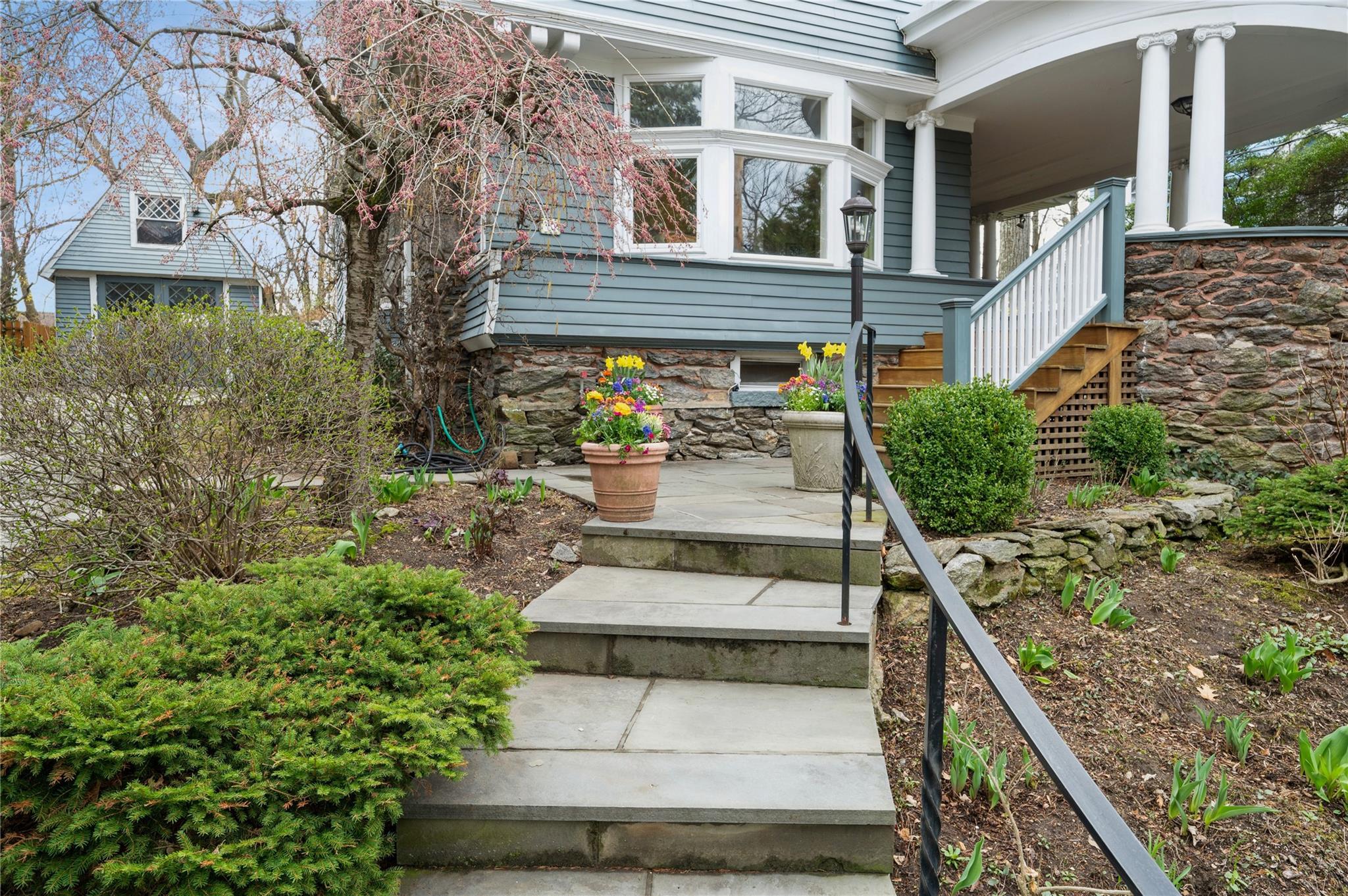 Single Family Hillcrest  Westchester County, NY 10705, MLS-838031-2