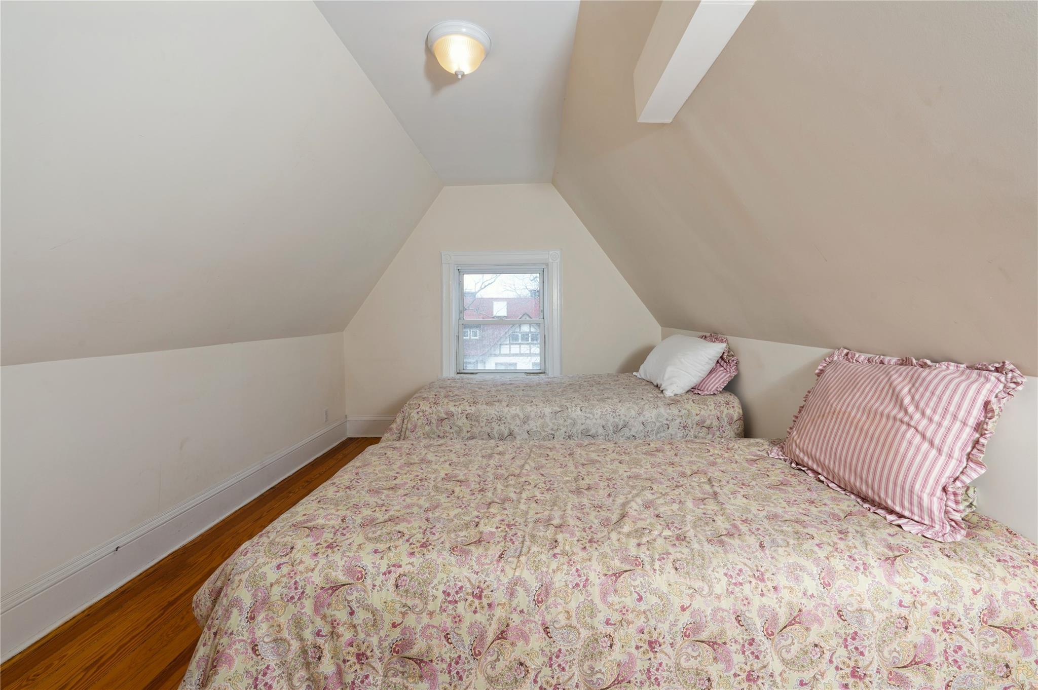 Single Family Hillcrest  Westchester County, NY 10705, MLS-838031-30