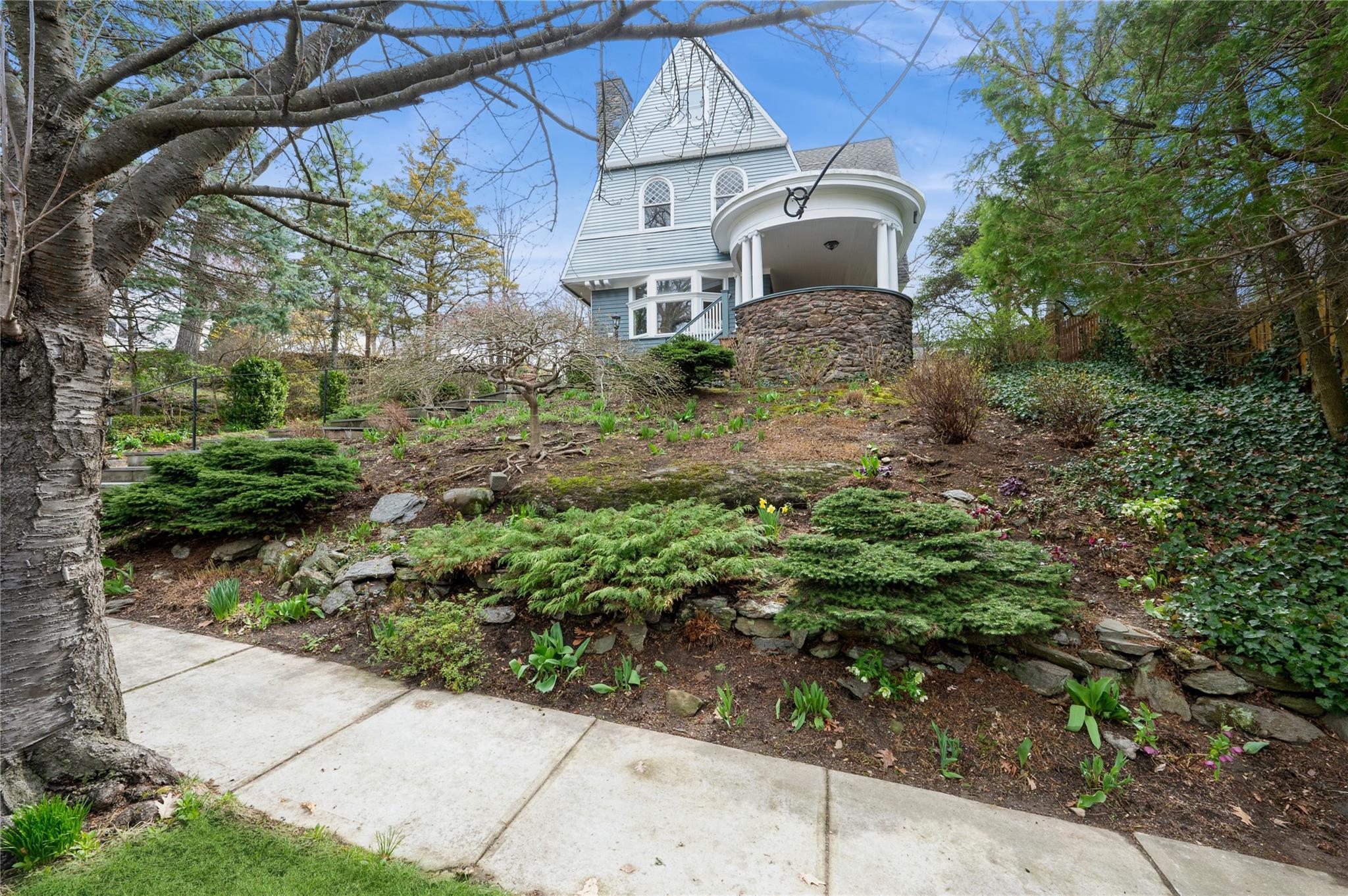 Single Family Hillcrest  Westchester County, NY 10705, MLS-838031-35