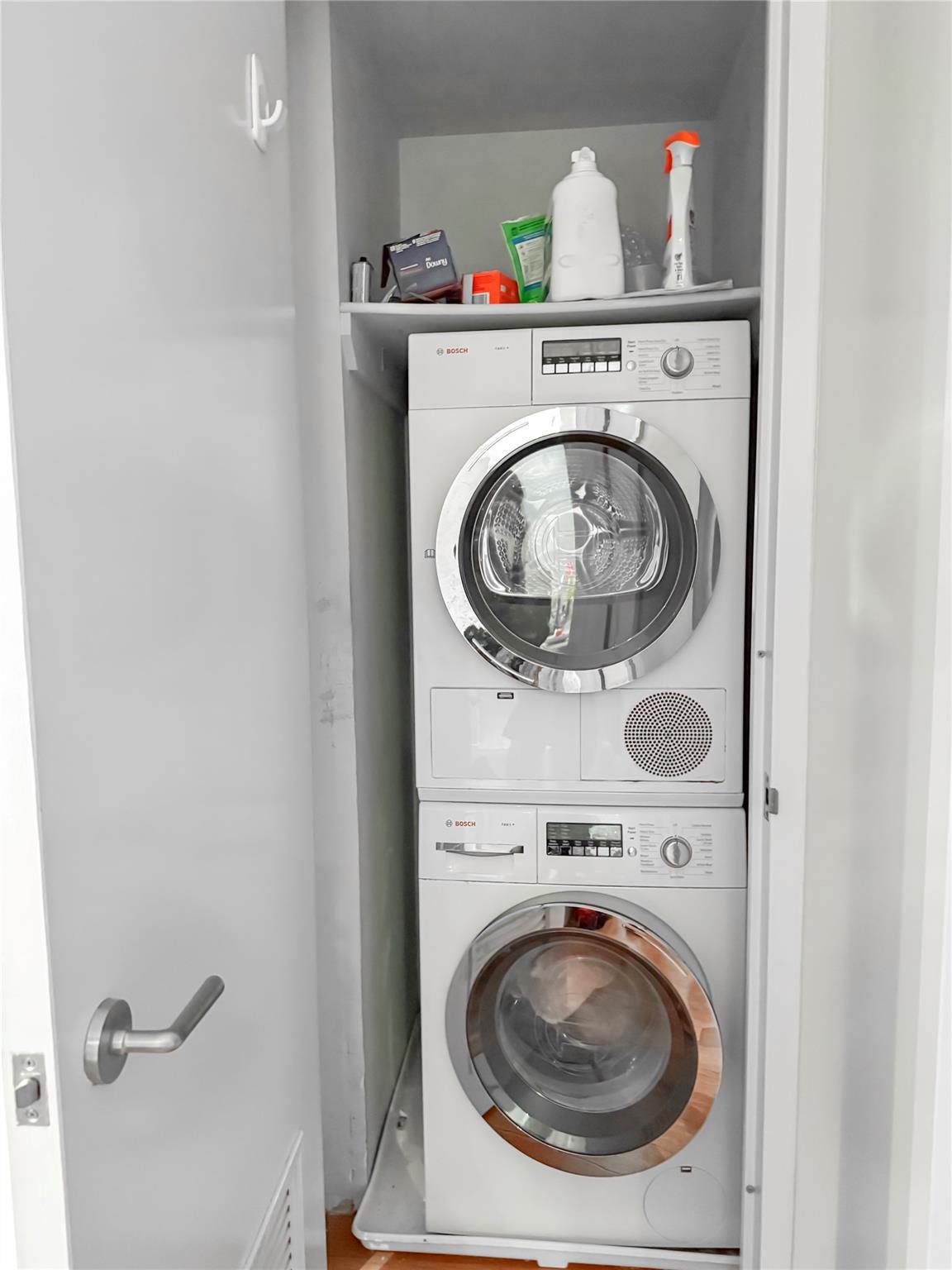 Apartment West 53  Manhattan, NY 10019, MLS-838044-10
