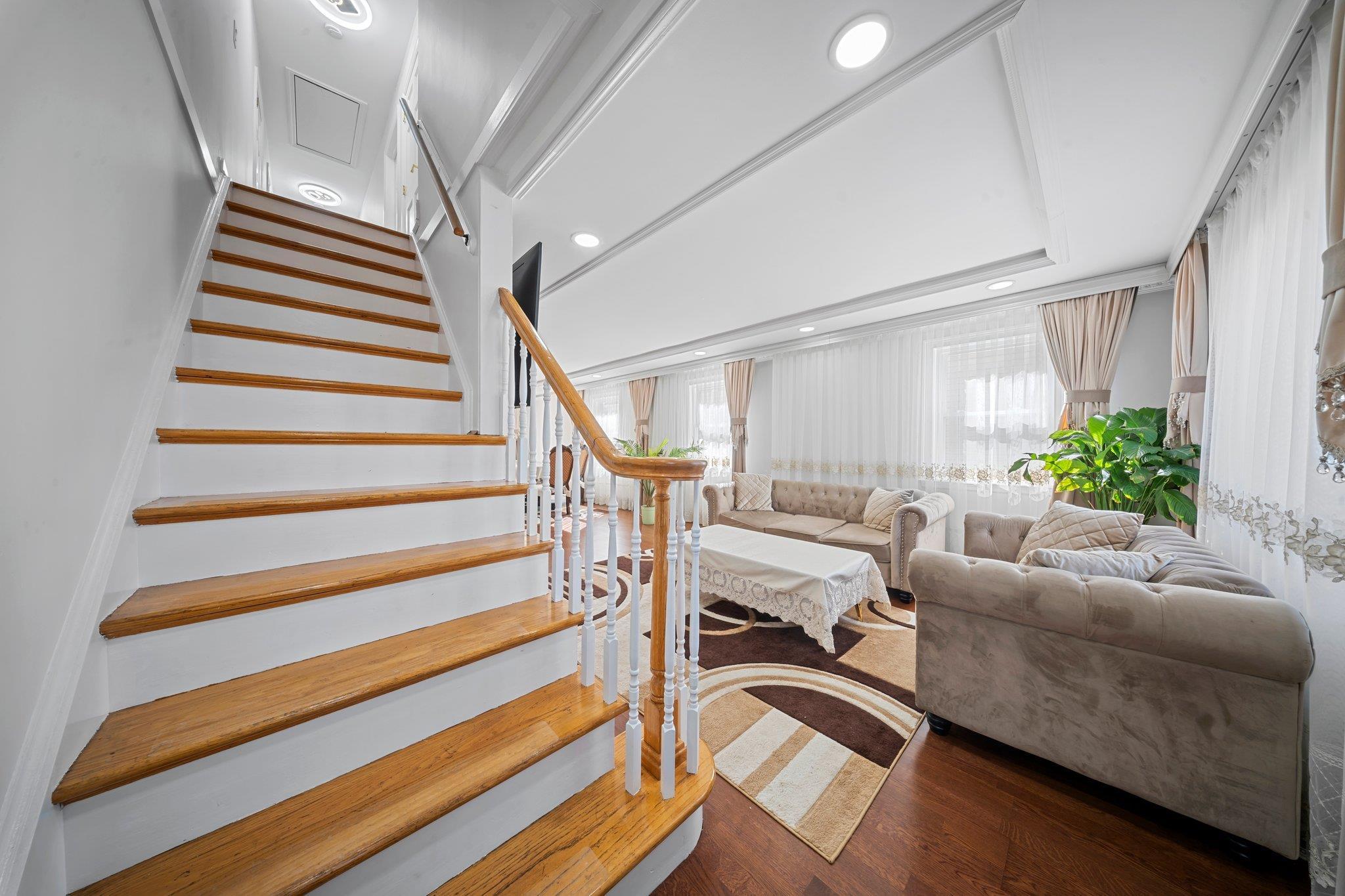 Single Family Langdale  Queens, NY 11040, MLS-838076-11