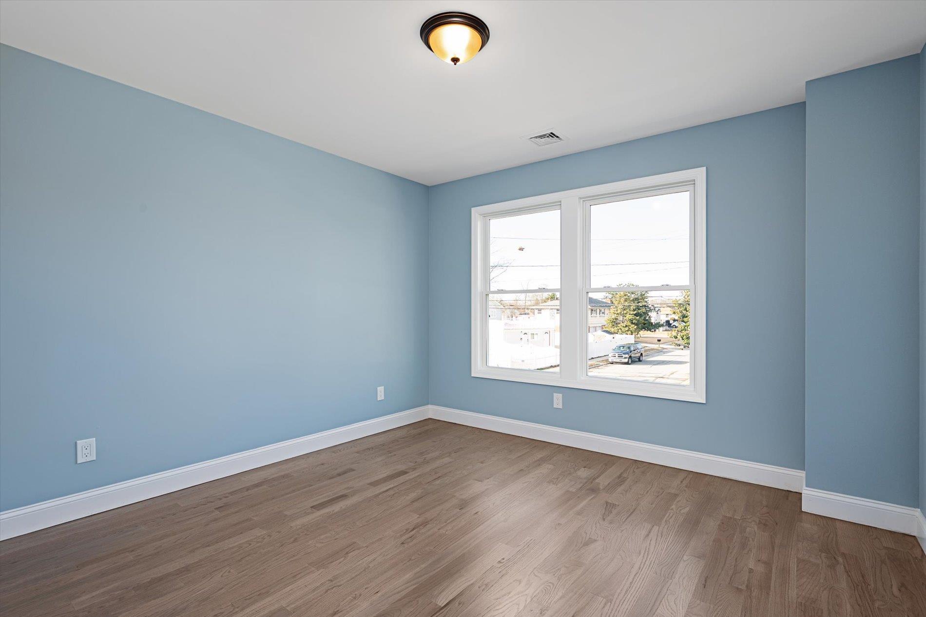 Single Family 36th  Suffolk County, NY 11798, MLS-838078-14