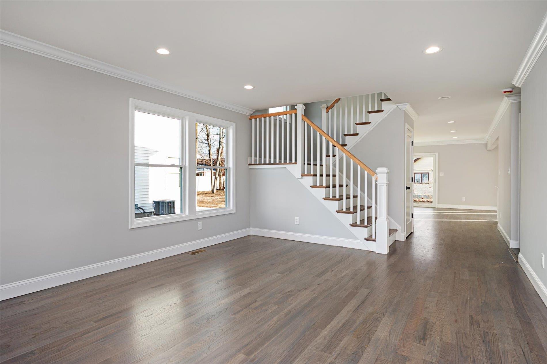 Single Family 36th  Suffolk County, NY 11798, MLS-838078-4
