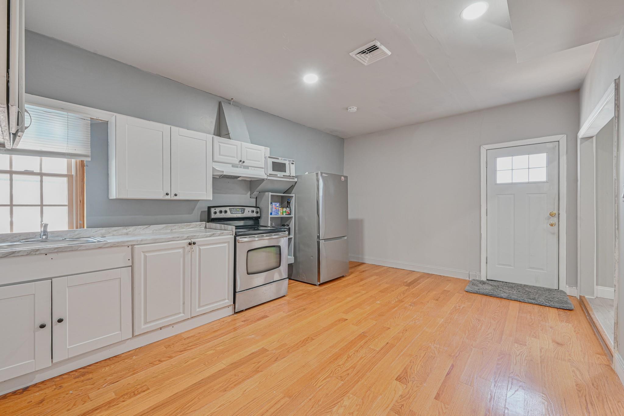 Single Family Penn  Suffolk County, NY 11776, MLS-838092-19