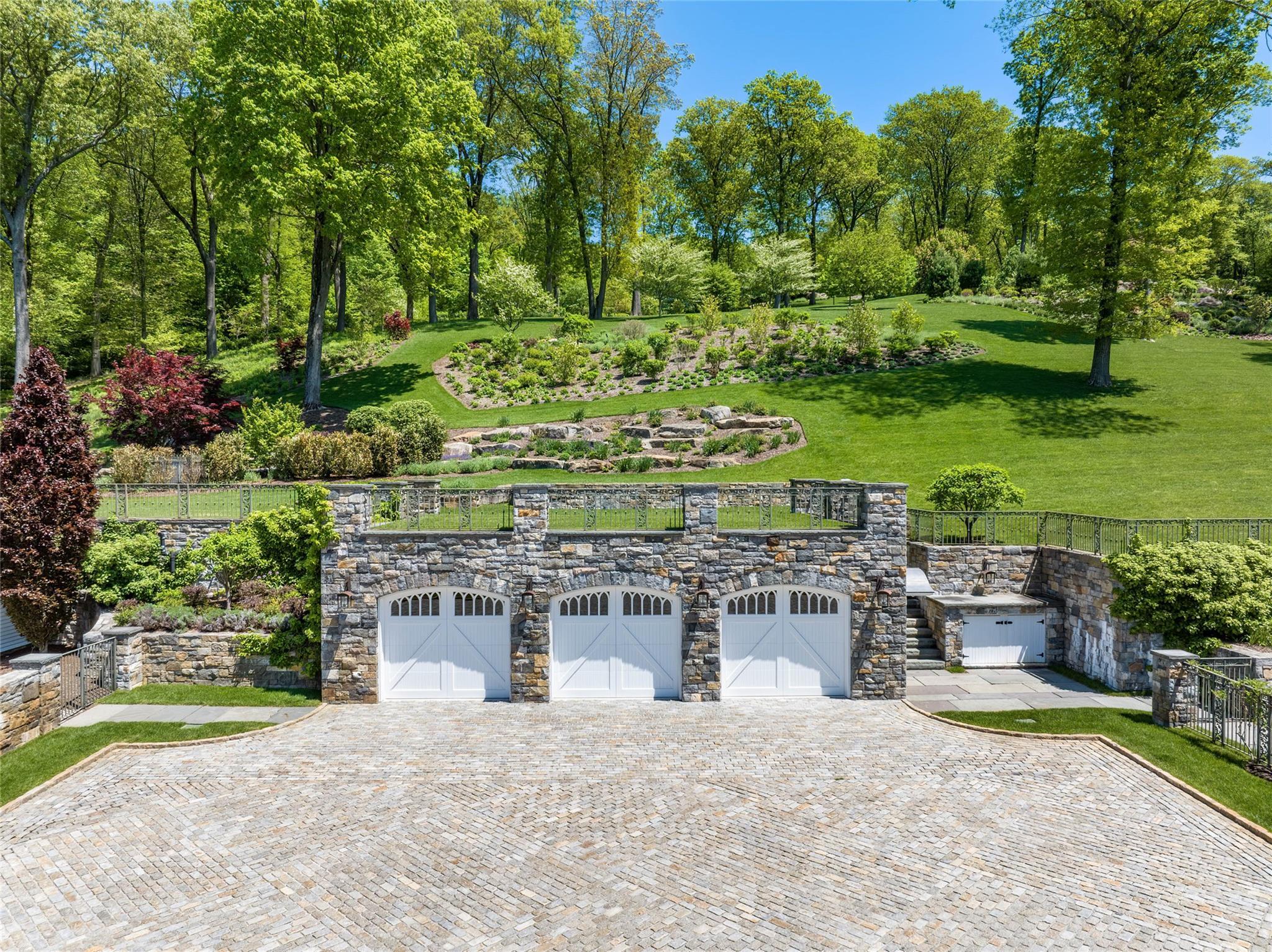 Single Family Sarles  Westchester County, NY 10549, MLS-838104-37