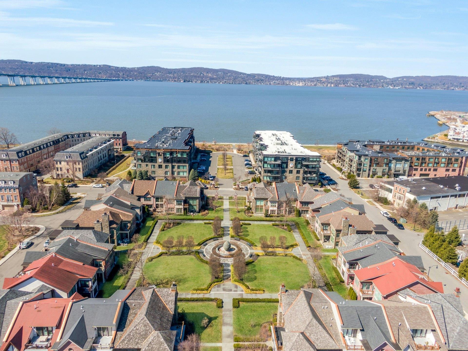 Condo Hudson View  Westchester County, NY 10591, MLS-838125-32