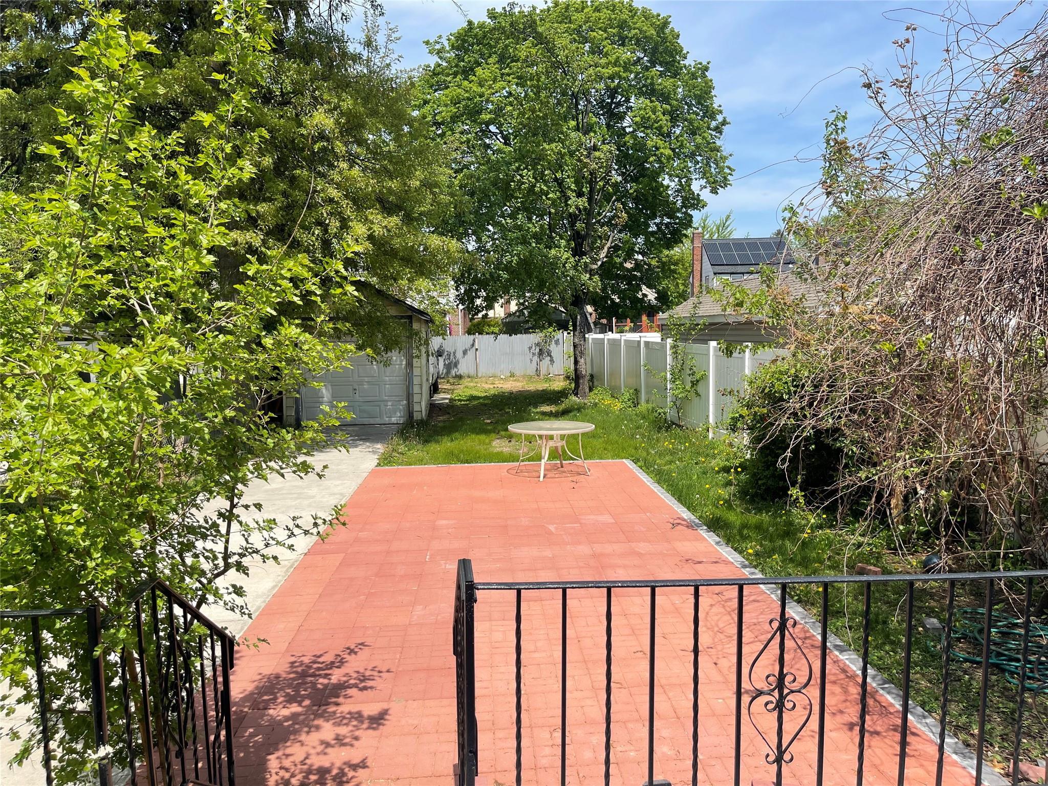 Single Family 88  Queens, NY 11426, MLS-838134-20
