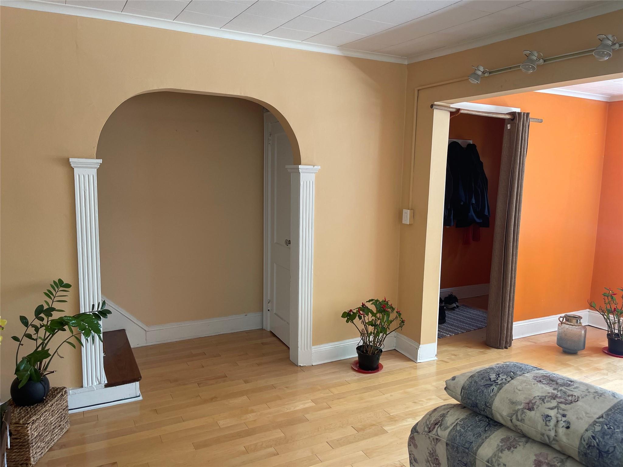 Single Family 88  Queens, NY 11426, MLS-838134-6