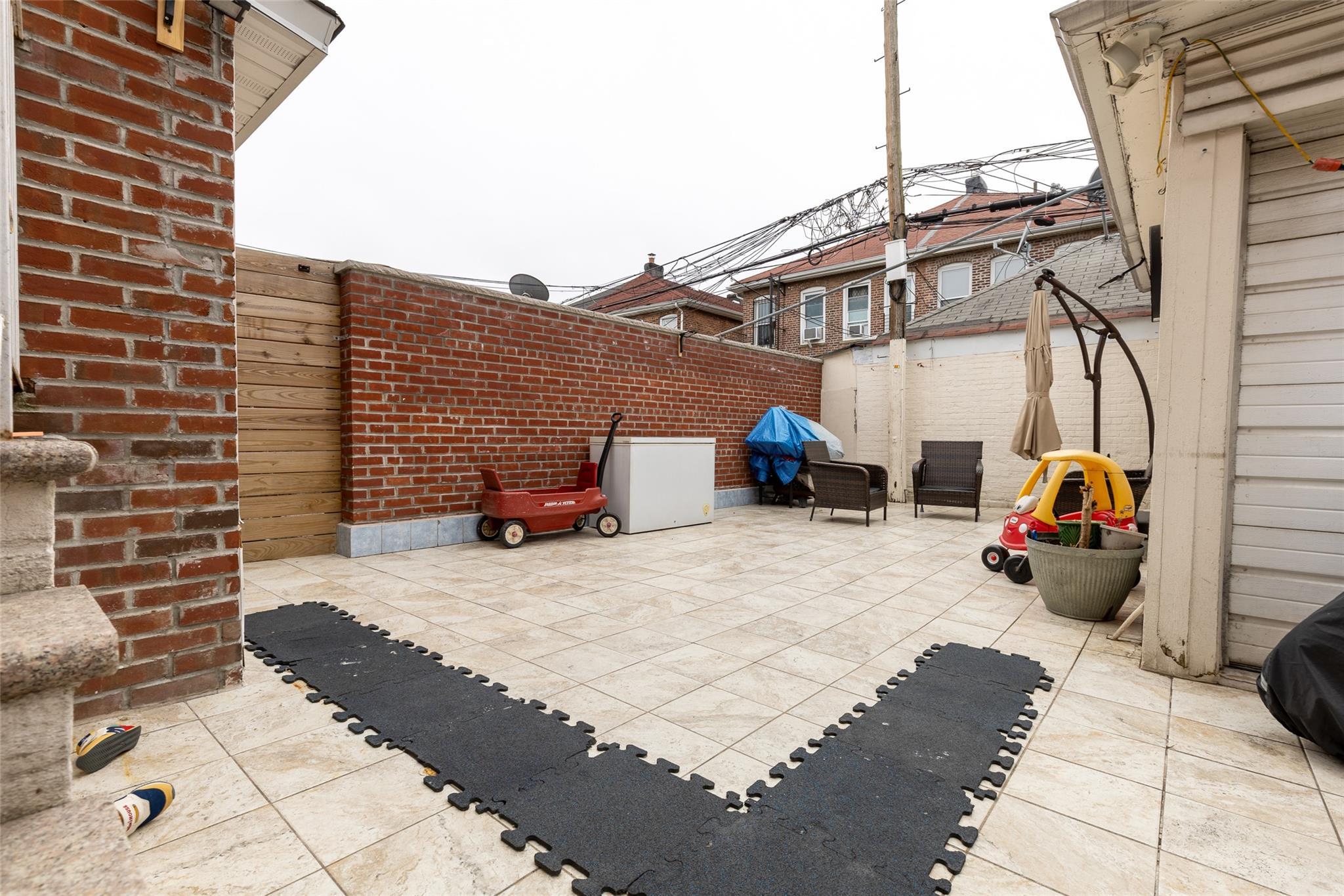 Single Family 91st  Queens, NY 11372, MLS-838154-11
