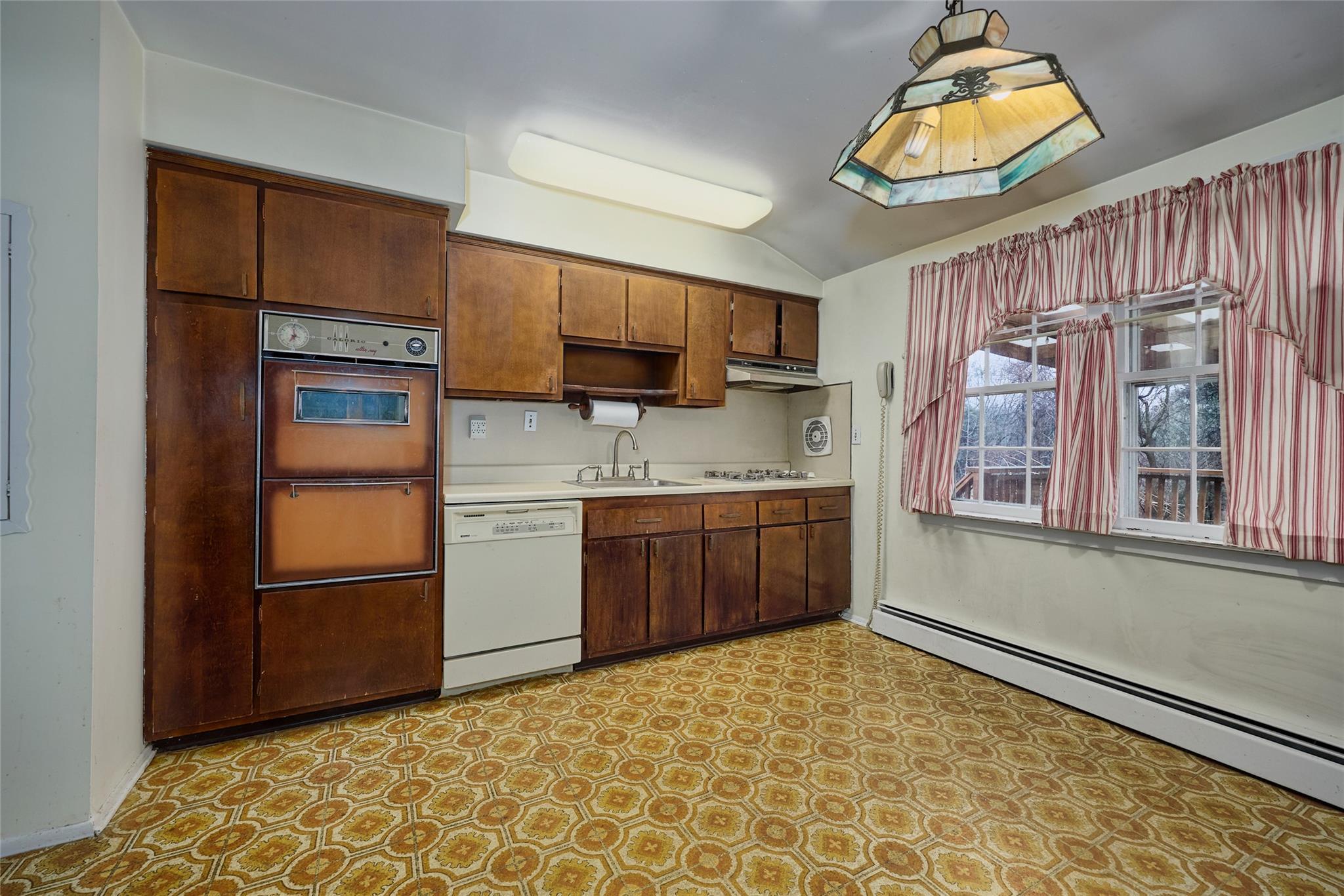 Single Family Violet  Rockland County, NY 10901, MLS-838156-13
