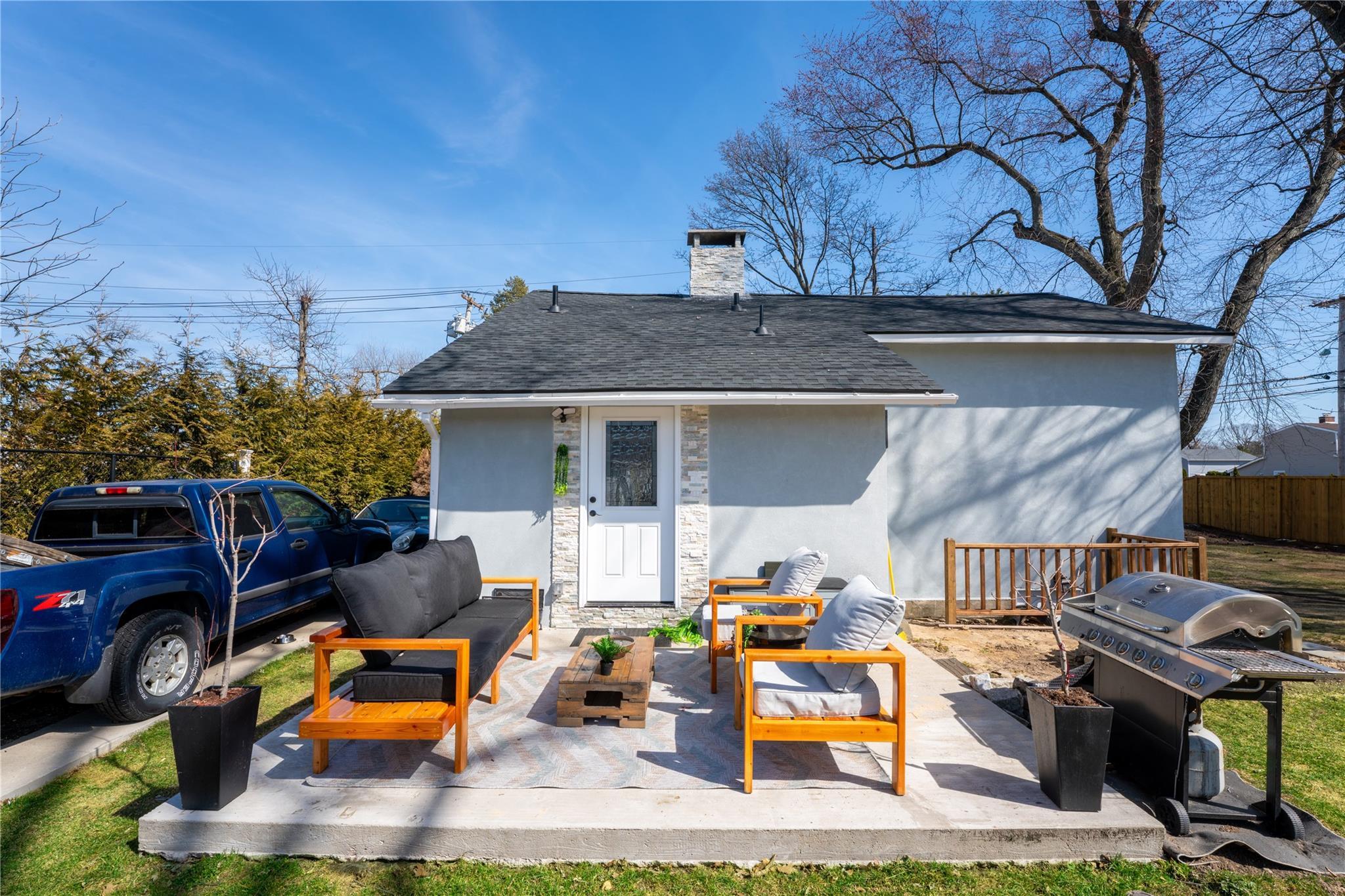 Single Family Manatuck  Suffolk County, NY 11706, MLS-838204-40