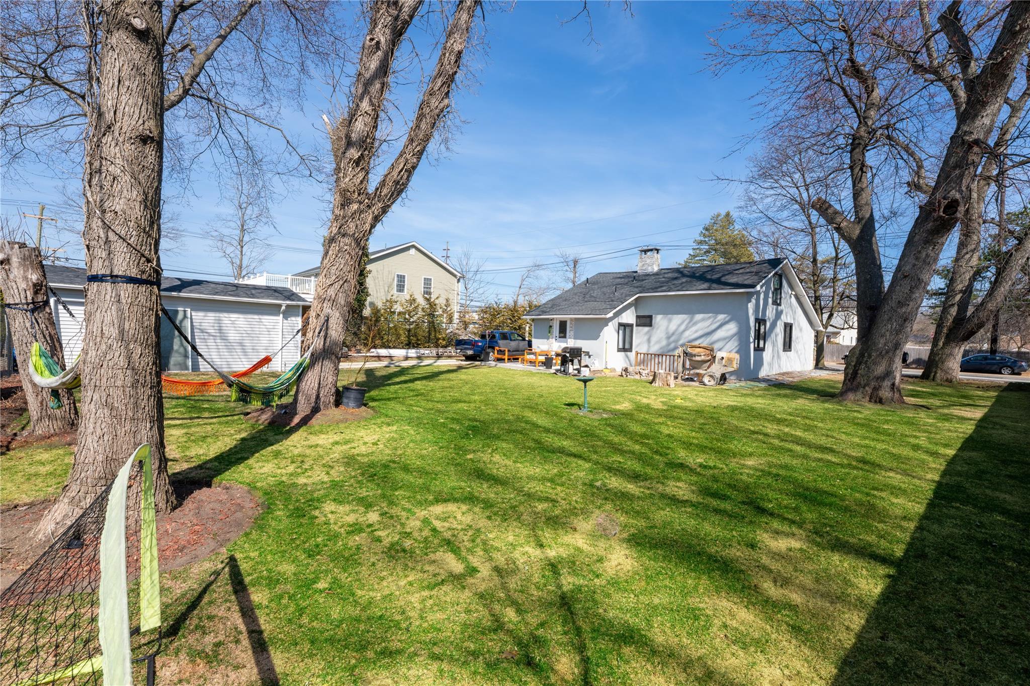 Single Family Manatuck  Suffolk County, NY 11706, MLS-838204-43