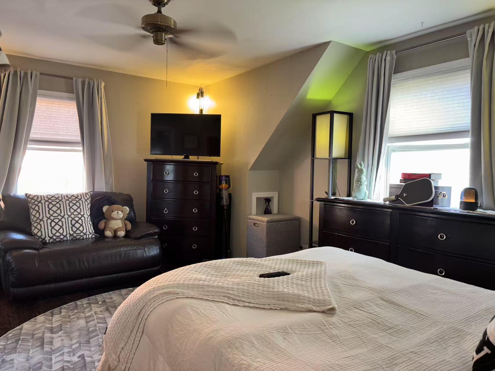 Single Family 20th Rd  Queens, NY 11357, MLS-838208-10