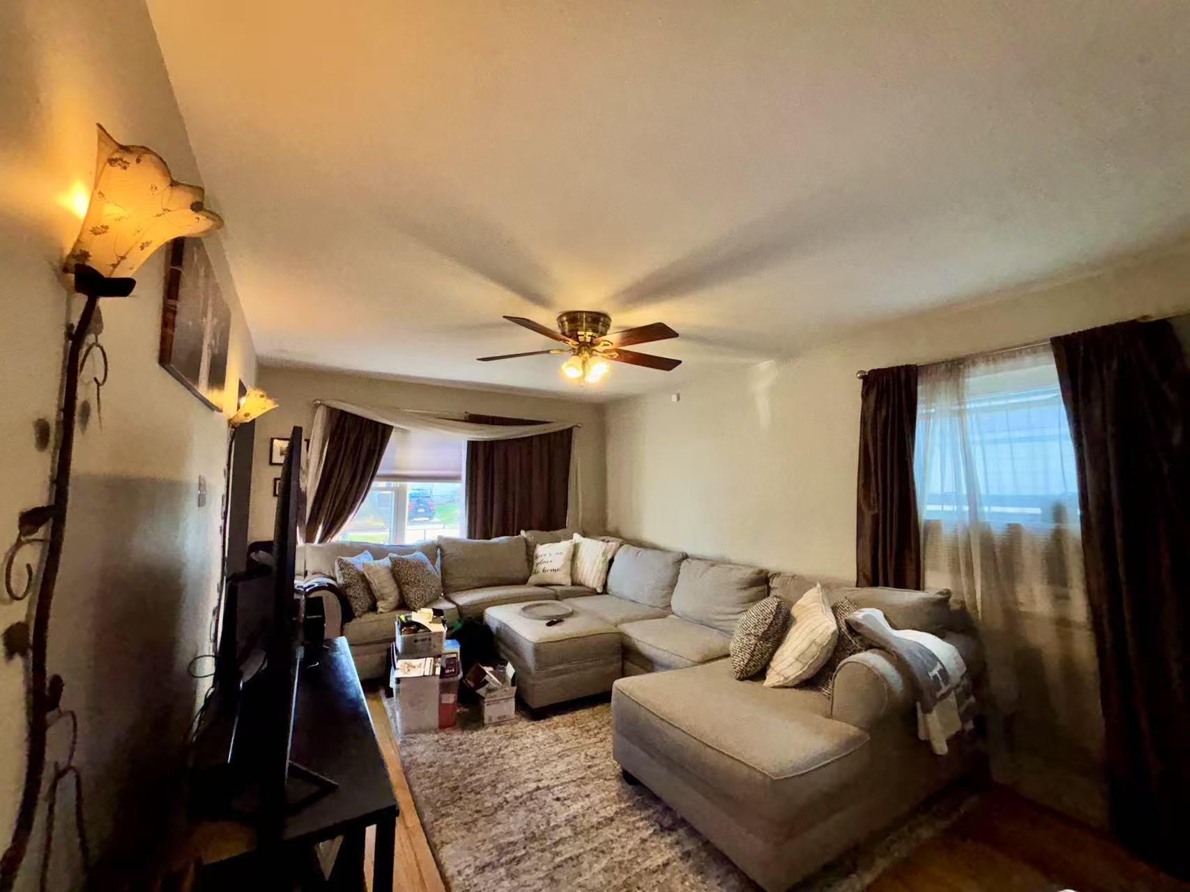 Single Family 20th Rd  Queens, NY 11357, MLS-838208-4