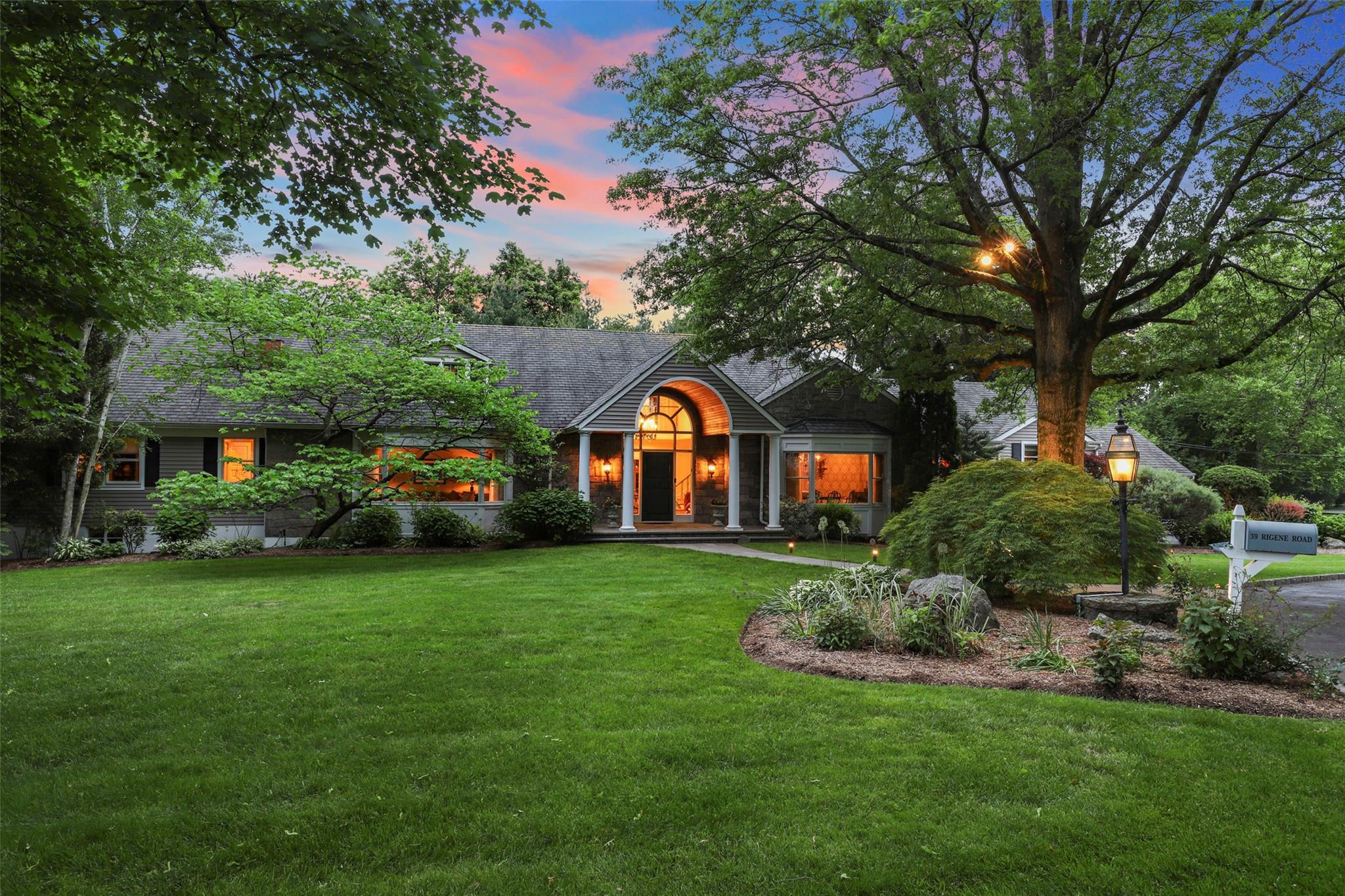 Single Family Rigene  Westchester County, NY 10528, MLS-838224-2
