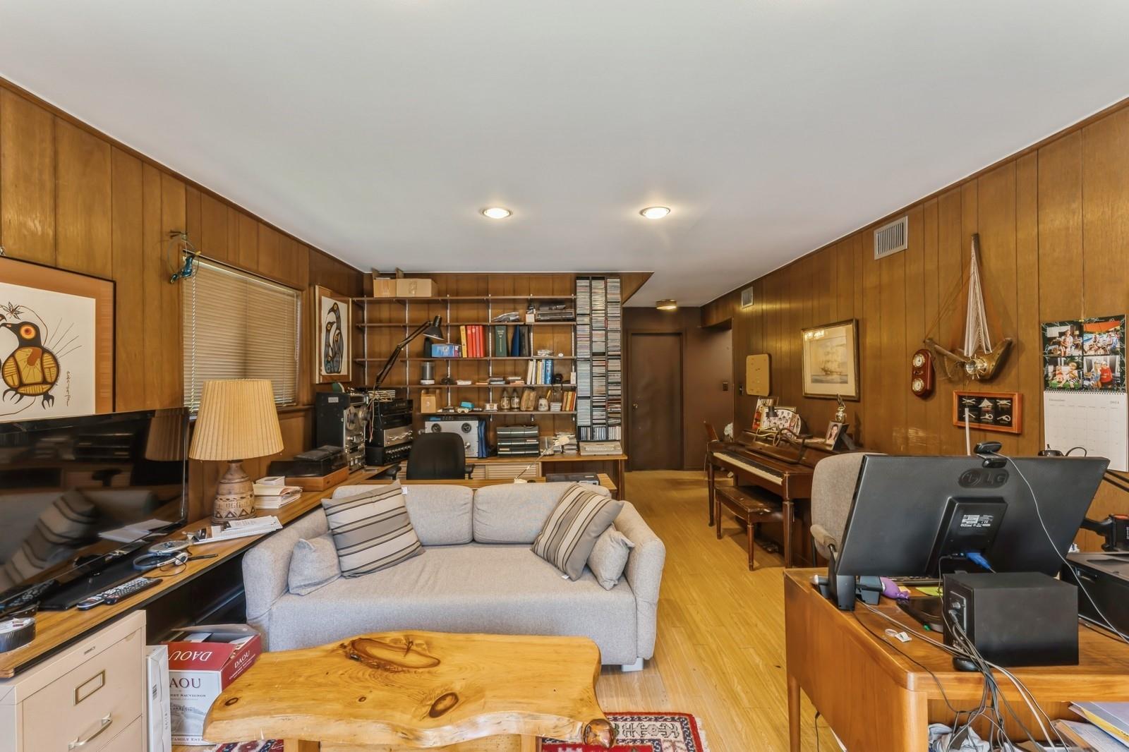 Single Family Steamboat  Nassau County, NY 11024, MLS-838231-5
