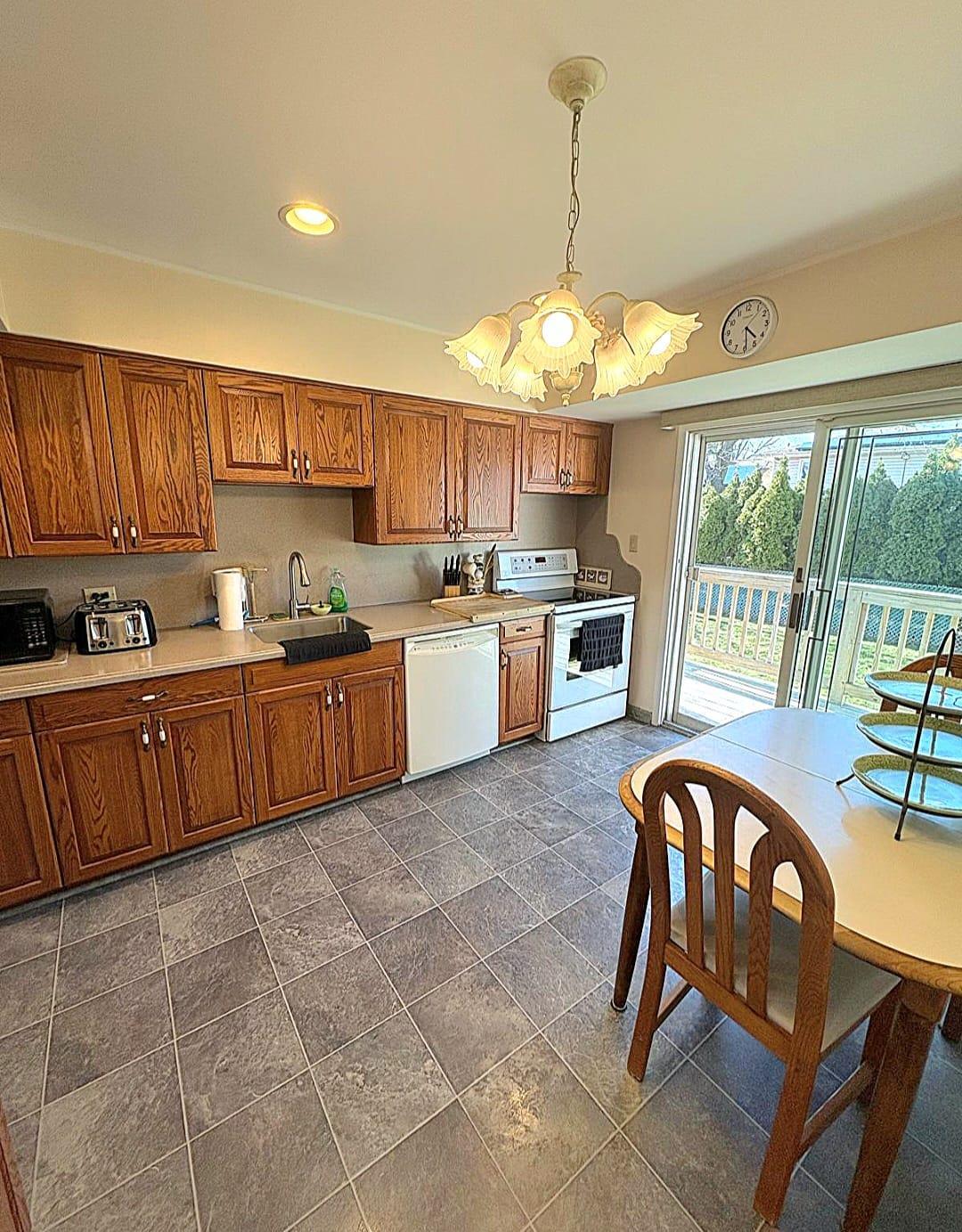 Single Family Southern  Nassau County, NY 11803, MLS-838274-8