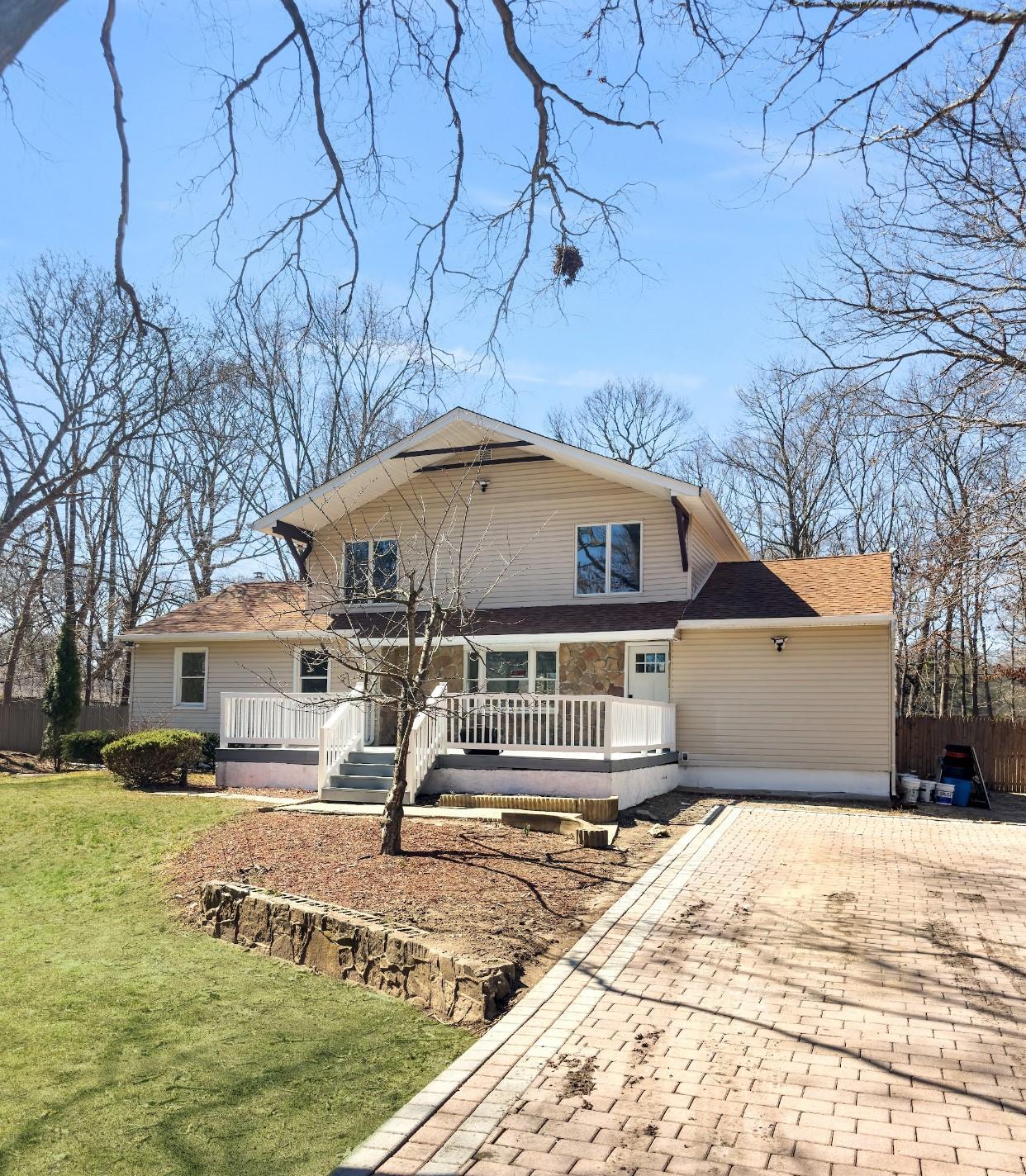 Single Family Arbutus  Suffolk County, NY 11779, MLS-838288-2