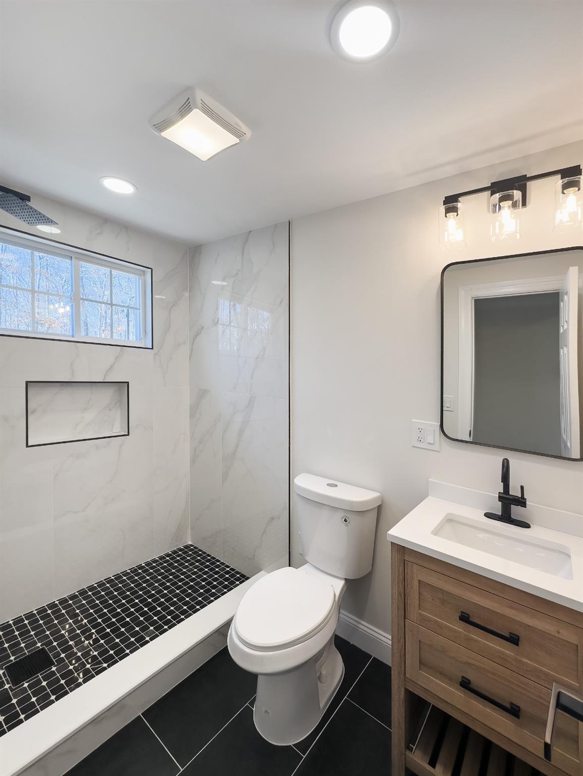 Single Family Arbutus  Suffolk County, NY 11779, MLS-838288-5