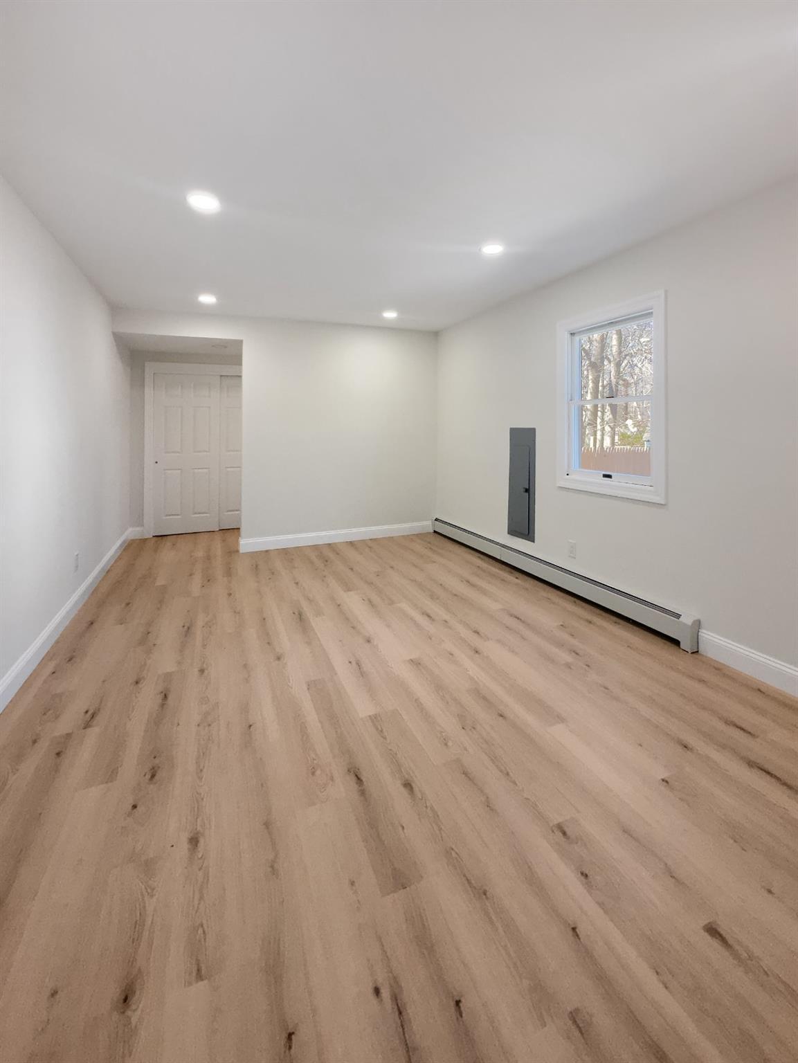 Single Family Arbutus  Suffolk County, NY 11779, MLS-838288-6