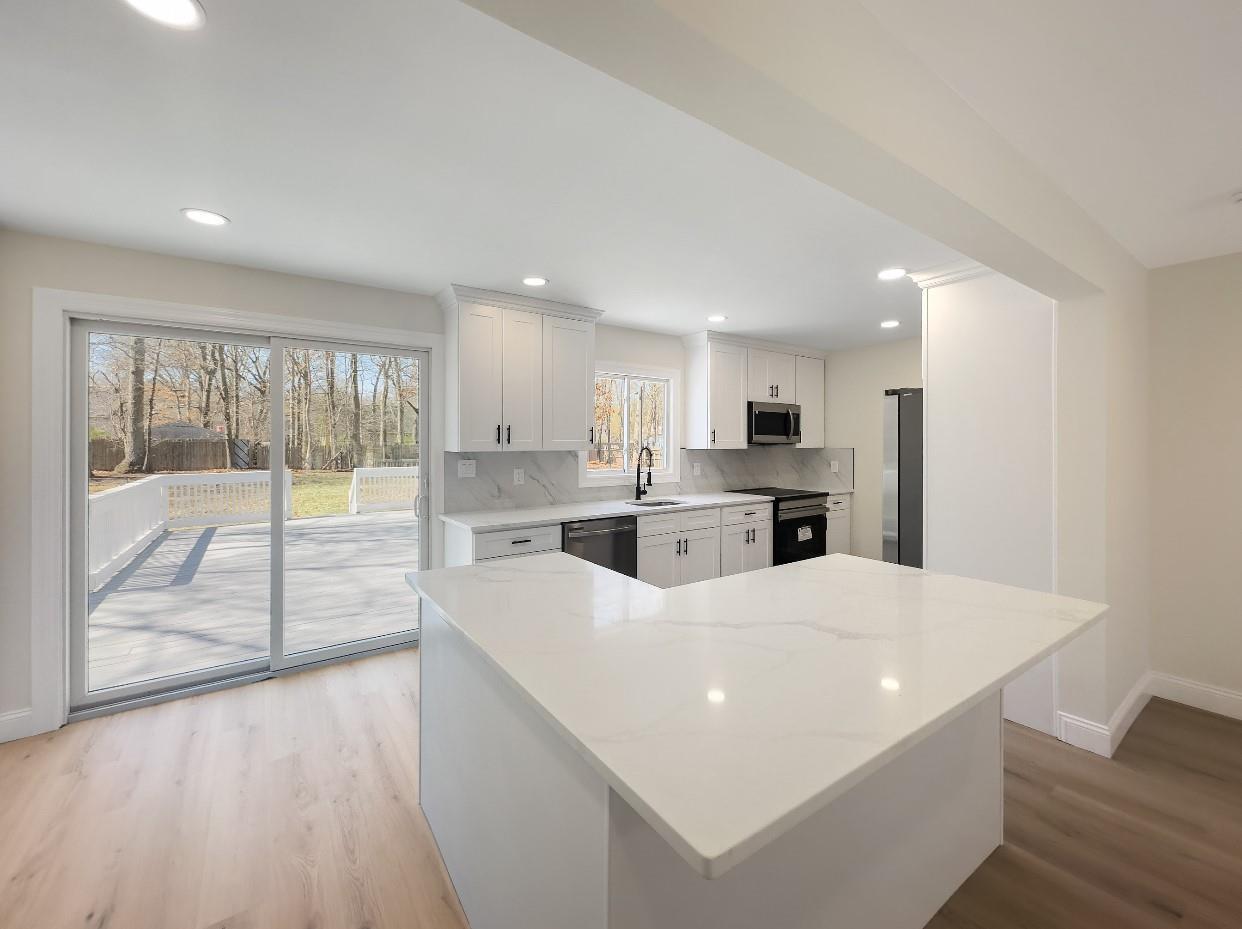 Single Family Arbutus  Suffolk County, NY 11779, MLS-838288-8