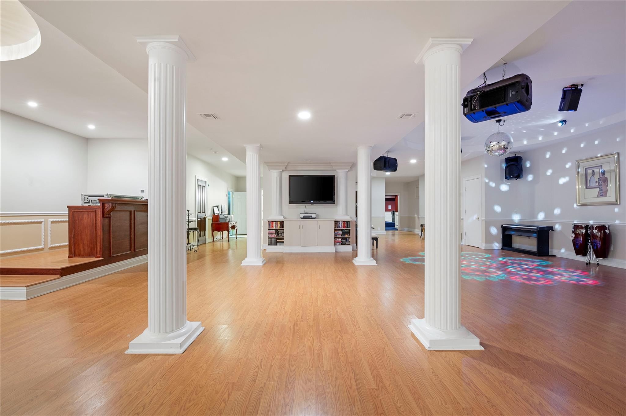 Single Family Tatem  Nassau County, NY 11568, MLS-838290-33