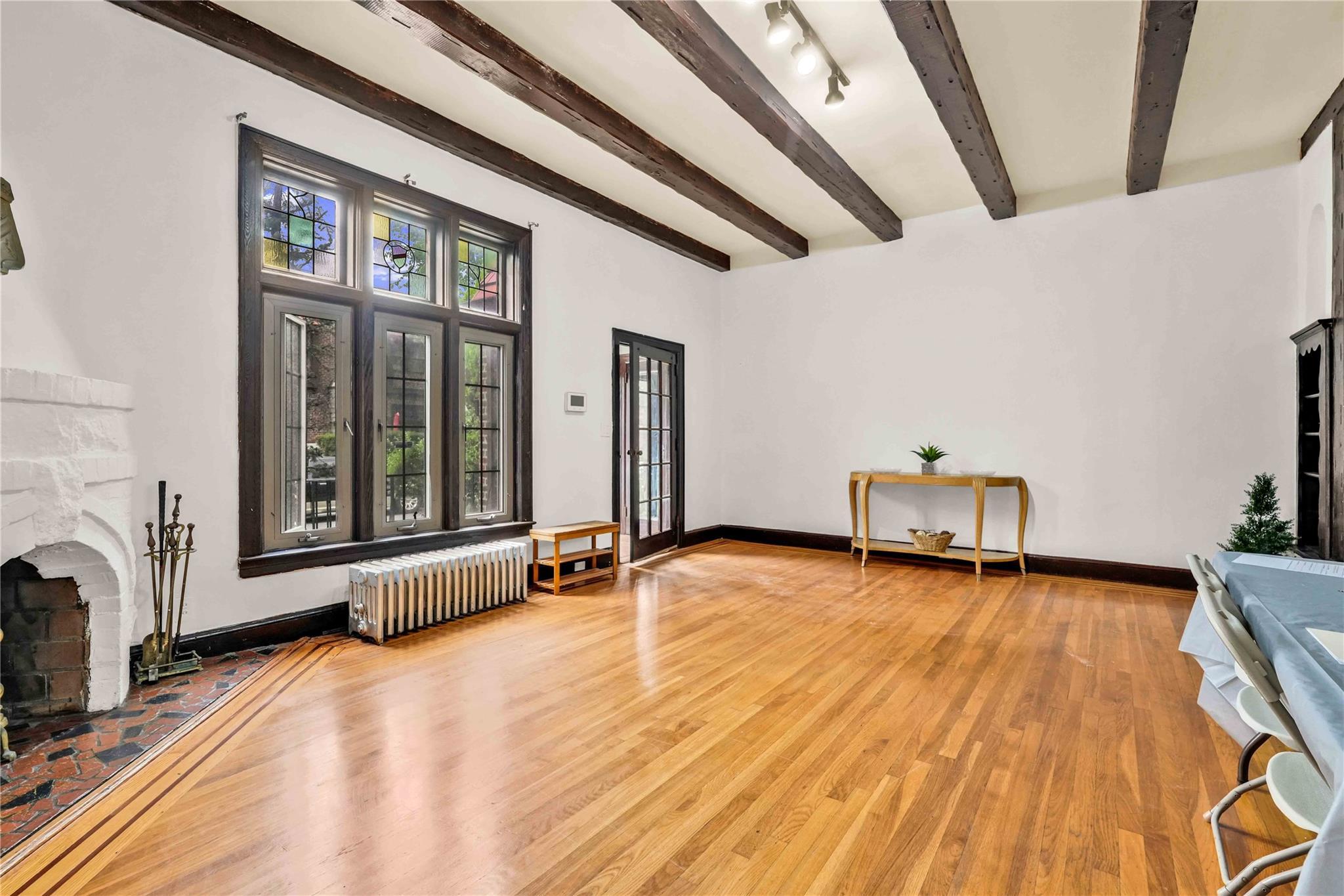 Single Family 229  Queens, NY 11413, MLS-838349-6