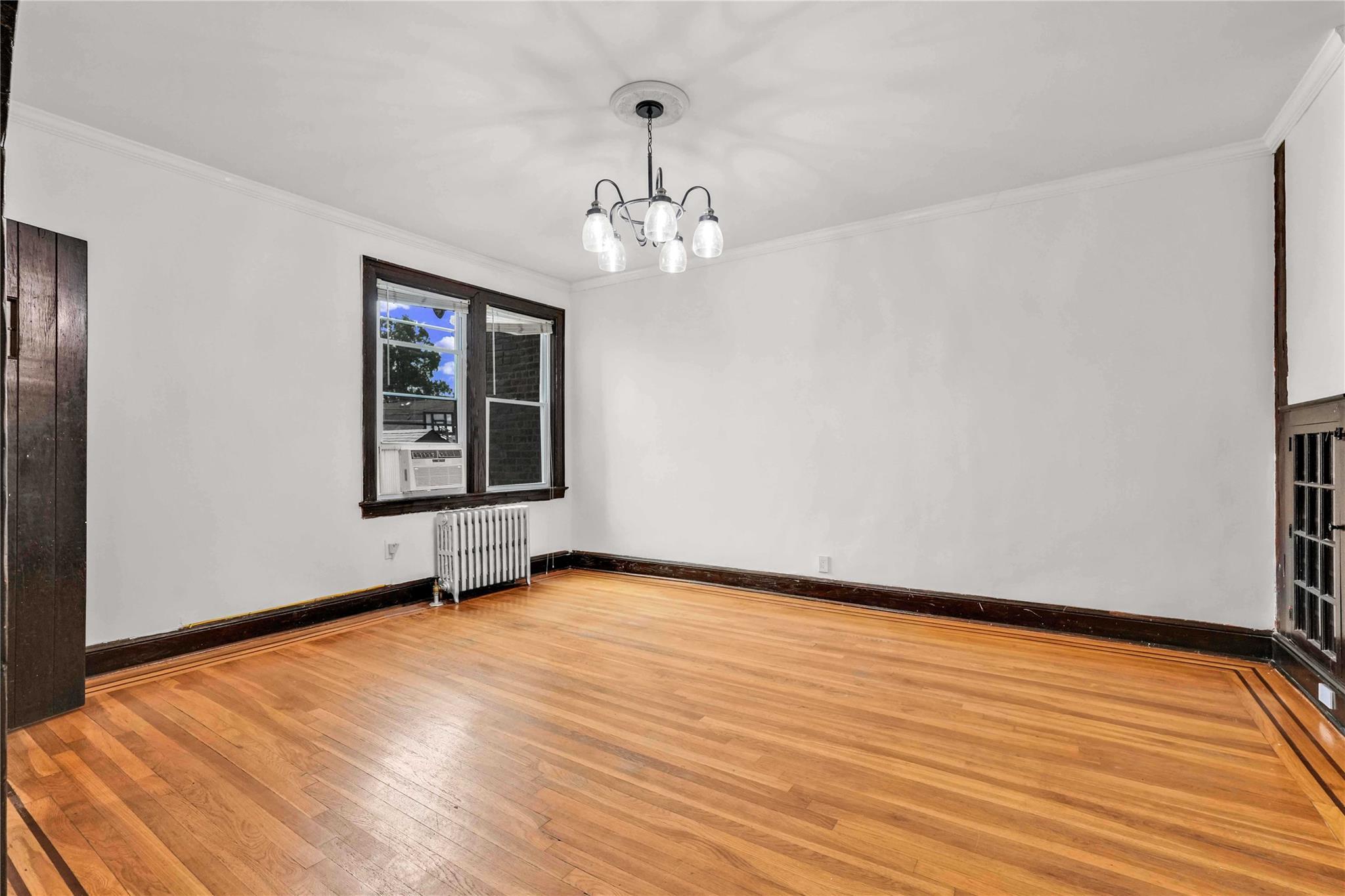 Single Family 229  Queens, NY 11413, MLS-838349-8