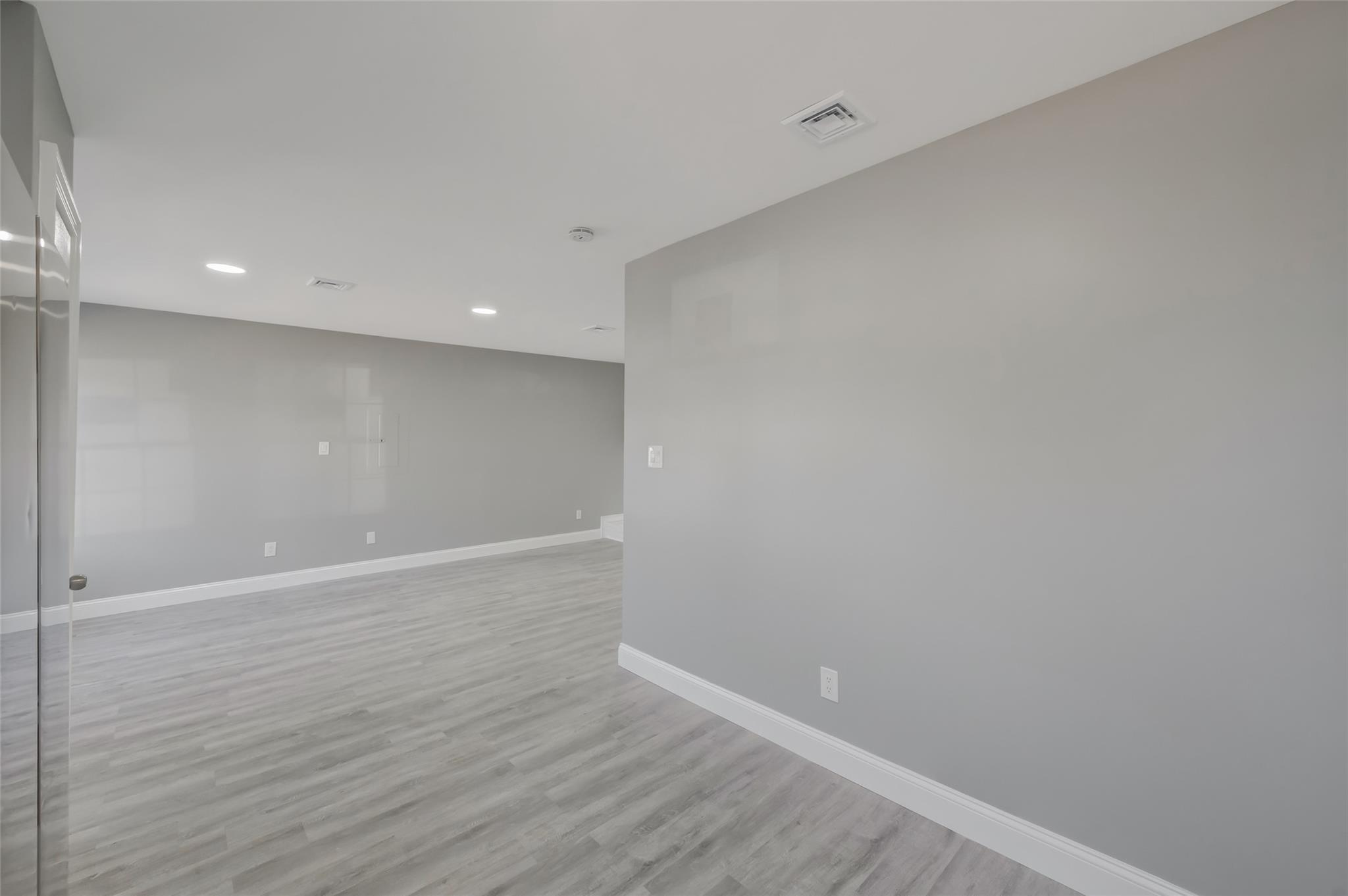 Single Family Bourdois  Suffolk County, NY 11713, MLS-838372-9