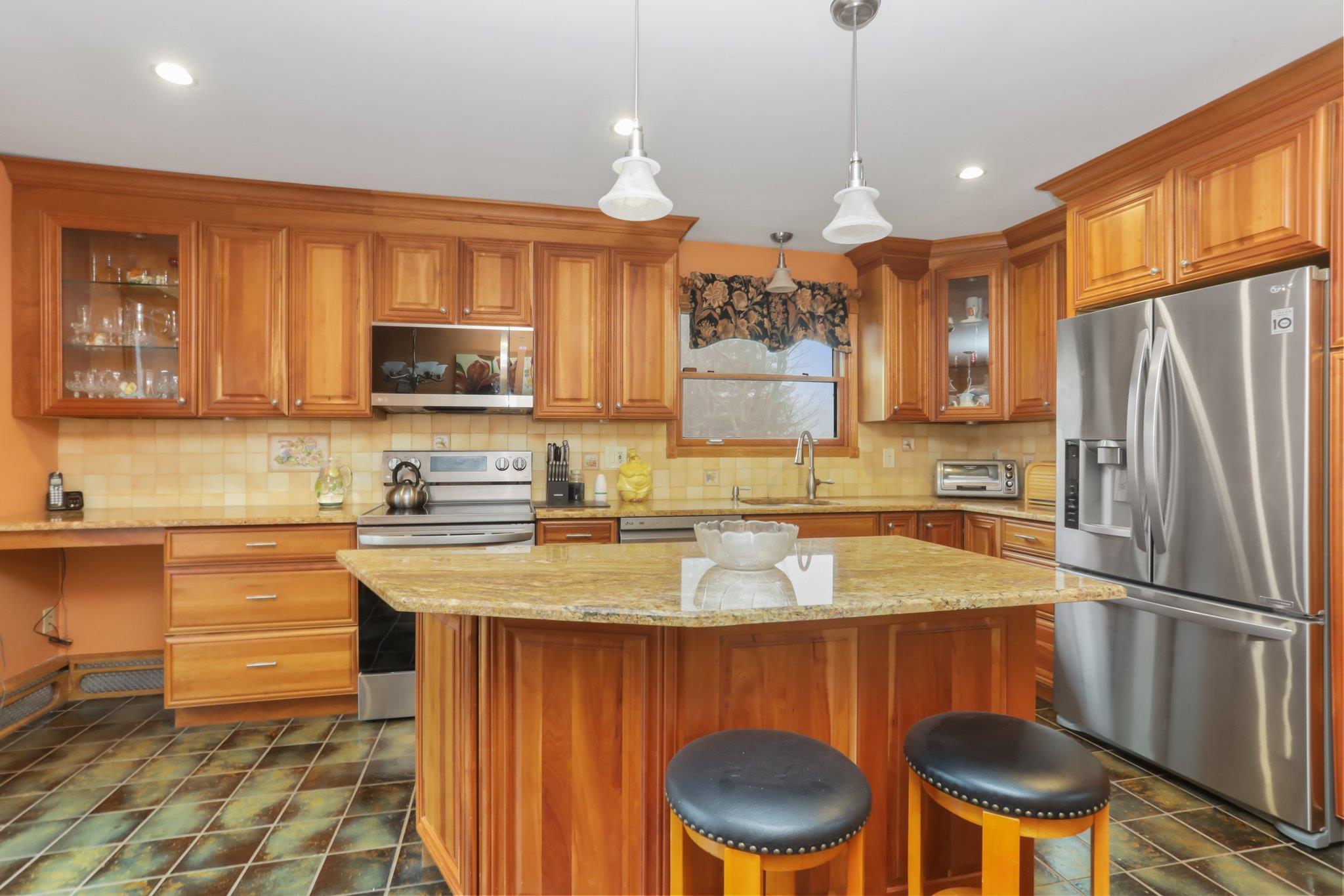 Single Family Southgate  Westchester County, NY 10567, MLS-838380-13