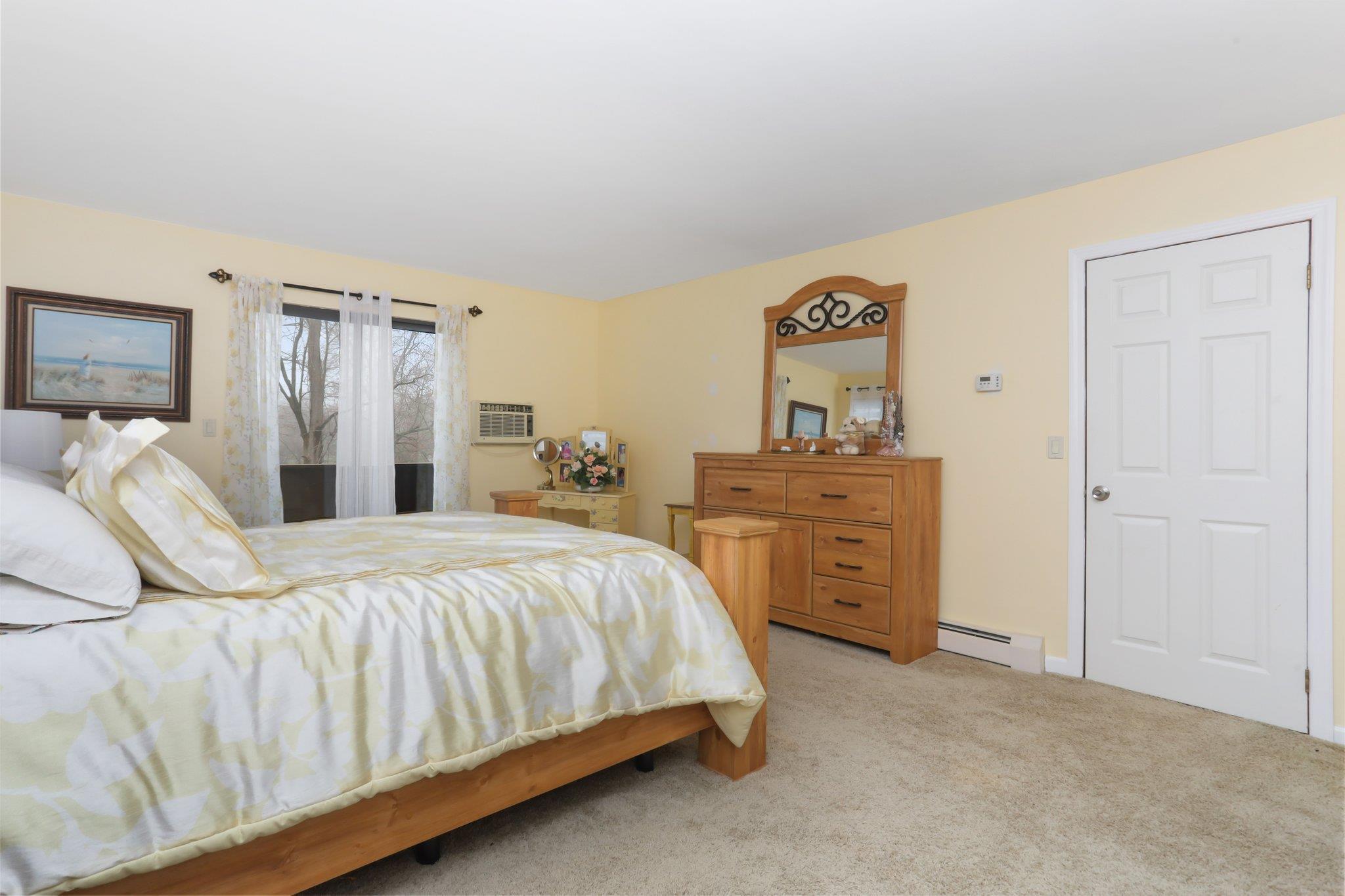 Single Family Southgate  Westchester County, NY 10567, MLS-838380-19