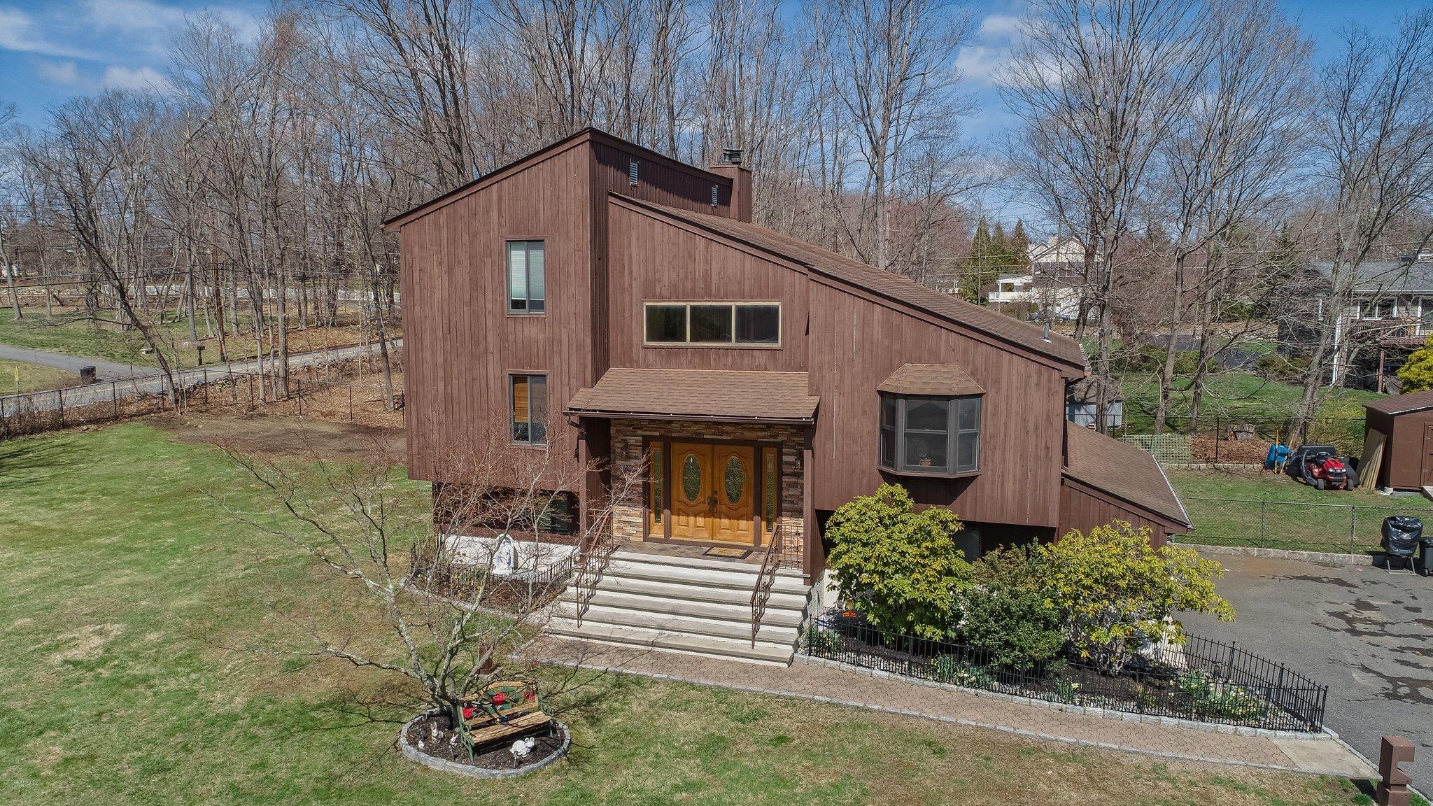 Single Family Southgate  Westchester County, NY 10567, MLS-838380-30