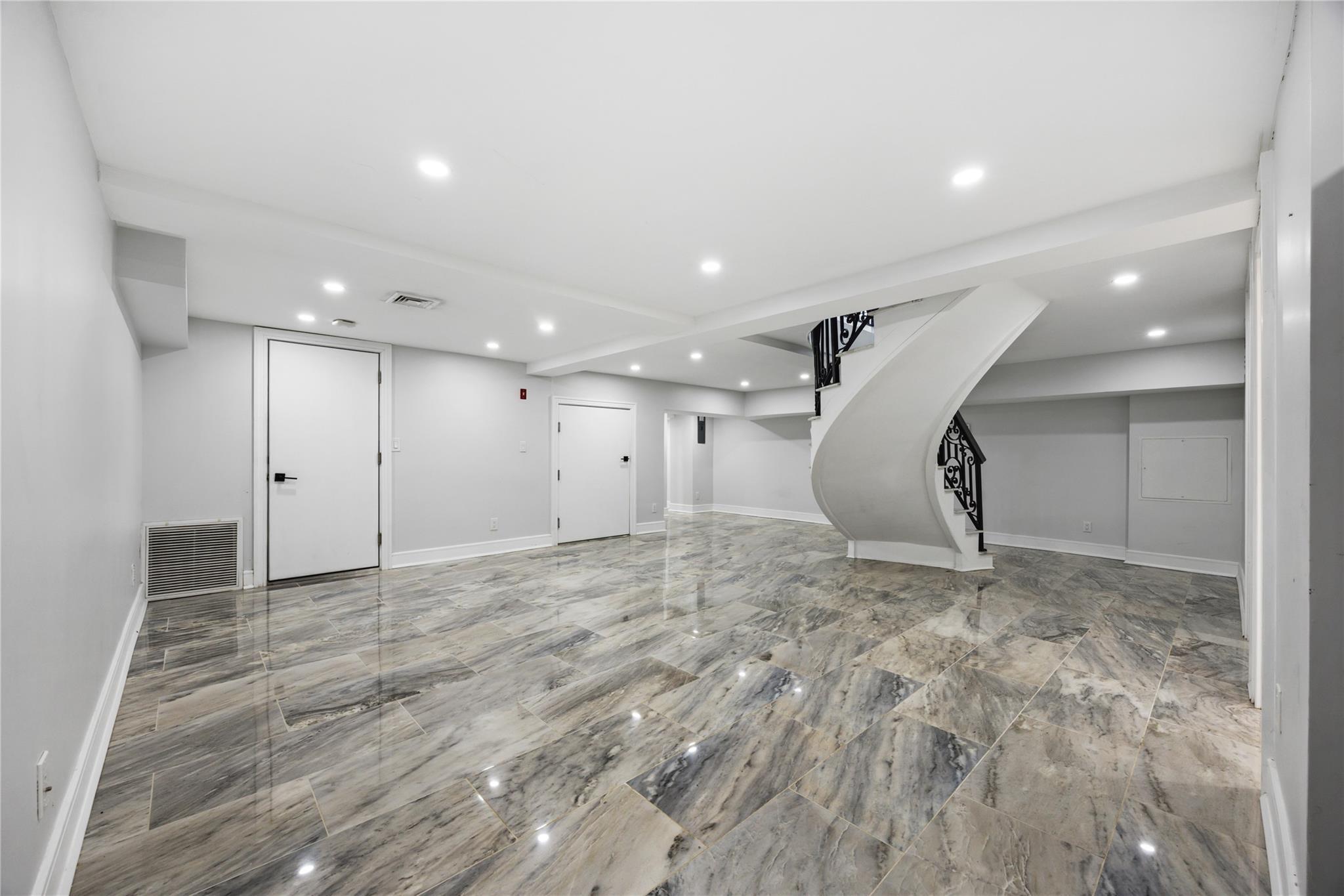 Single Family Arleigh  Queens, NY 11363, MLS-838426-31