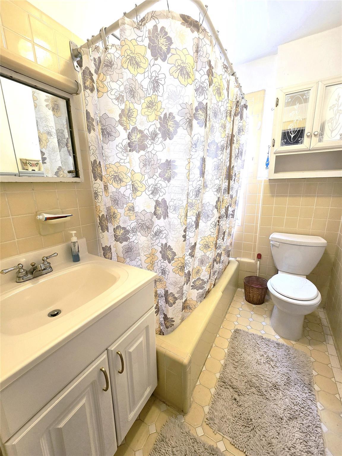 Single Family Sutter  Queens, NY 11417, MLS-838457-6