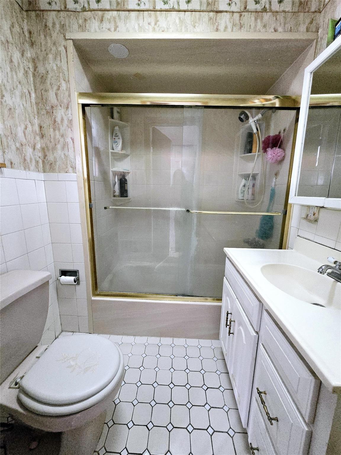 Single Family Sutter  Queens, NY 11417, MLS-838457-7