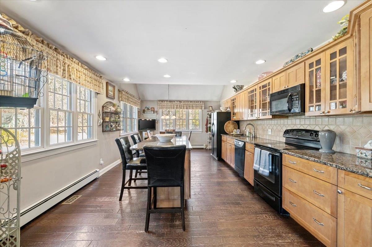Single Family Linwood  Suffolk County, NY 11768, MLS-838501-11