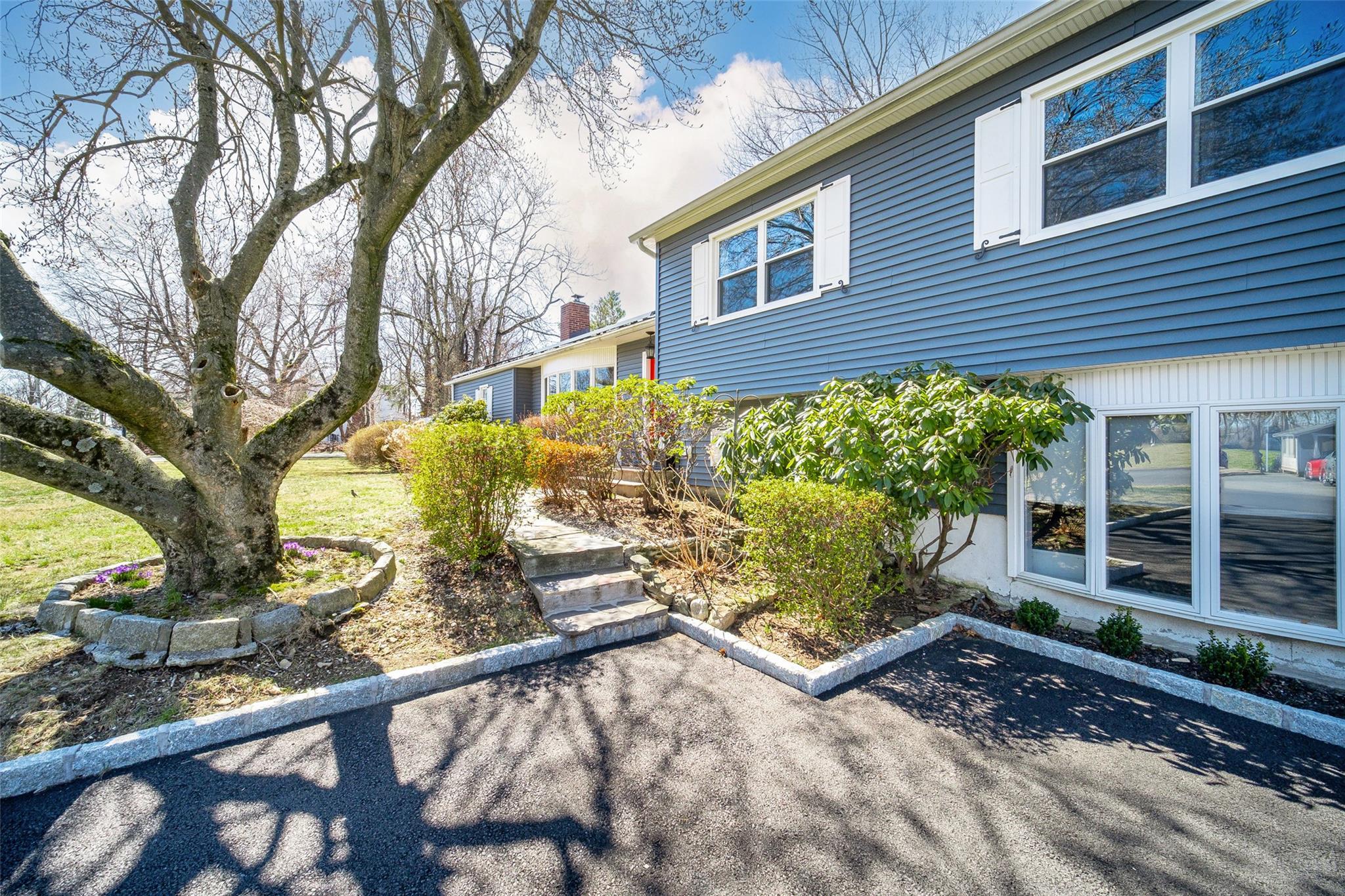 Single Family Ganung  Westchester County, NY 10562, MLS-838513-4